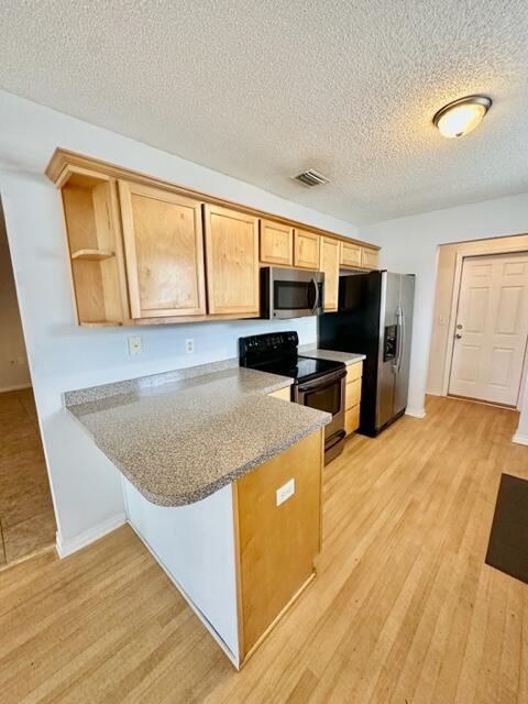 NAVARRE S/D 2ND ADDN - Residential Lease