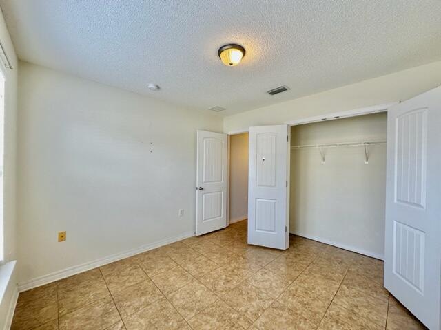 NAVARRE S/D 2ND ADDN - Residential Lease