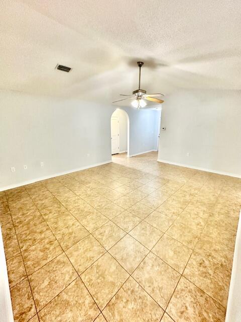 NAVARRE S/D 2ND ADDN - Residential Lease