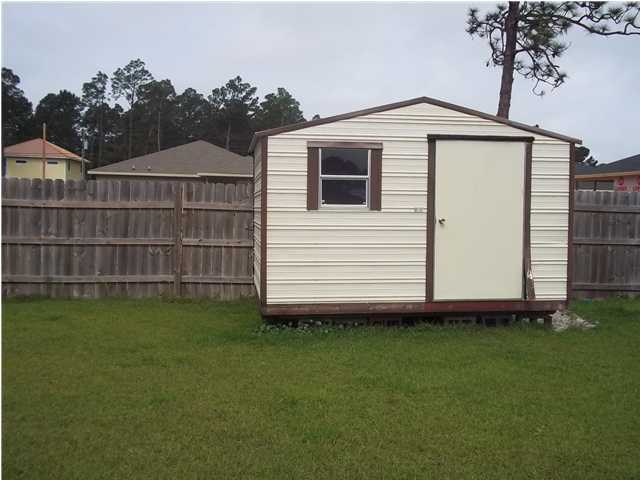 NAVARRE S/D 2ND ADDN - Residential Lease