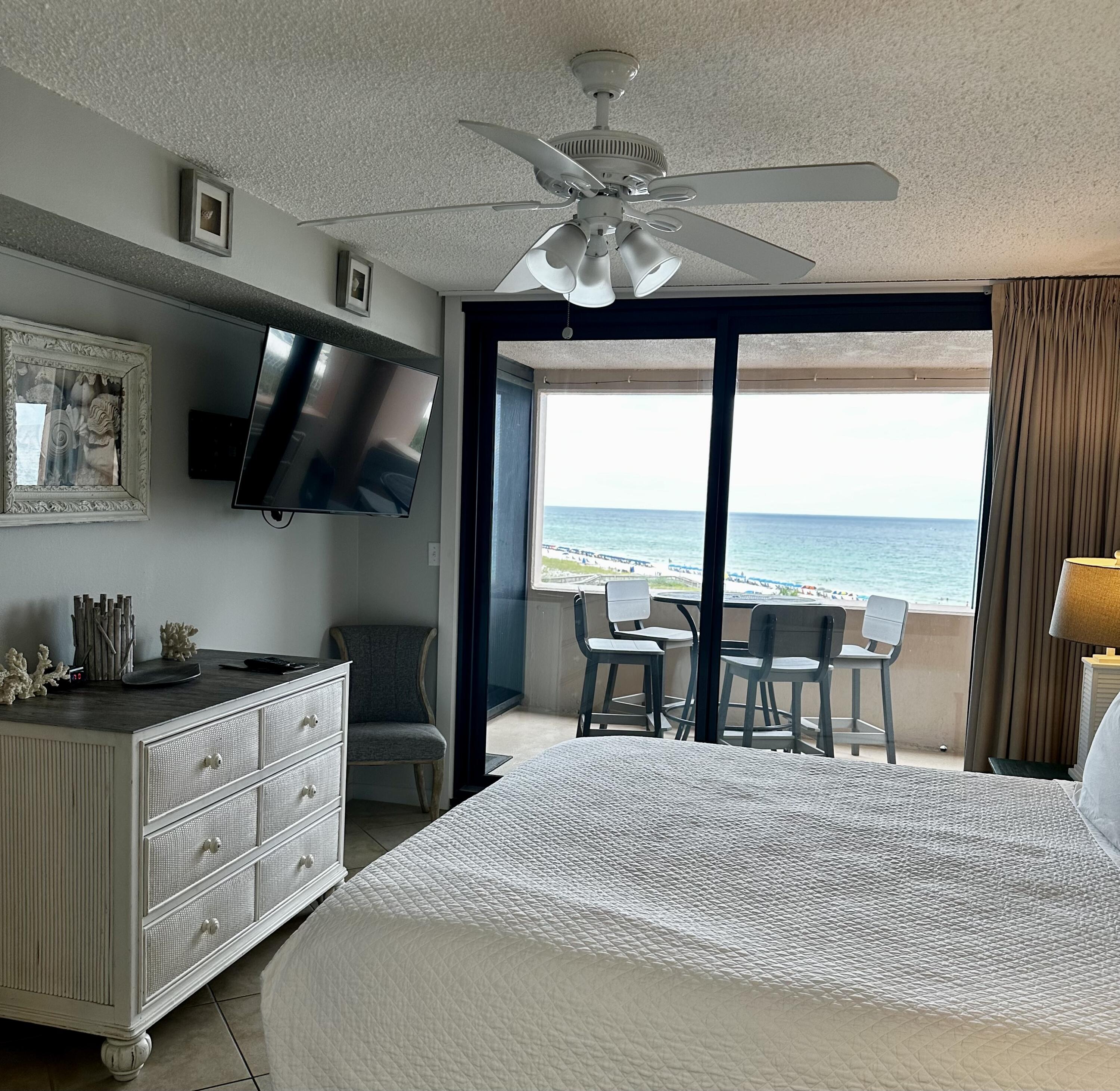 Jetty East Condominium - Residential