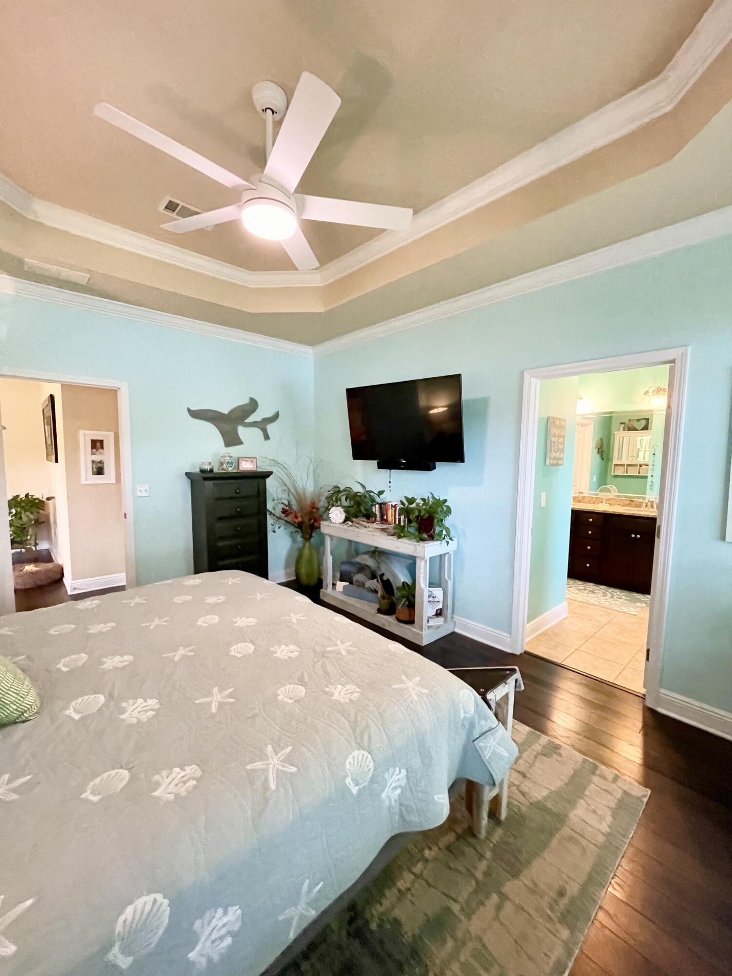 WHISPERING LAKES ESTATES - Residential