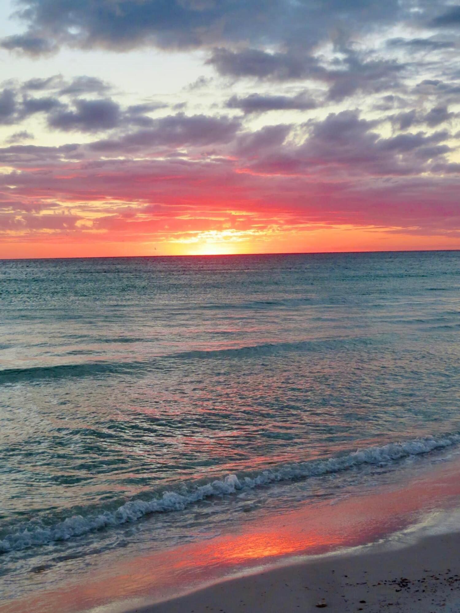 WHISPERING LAKES ESTATES - Residential