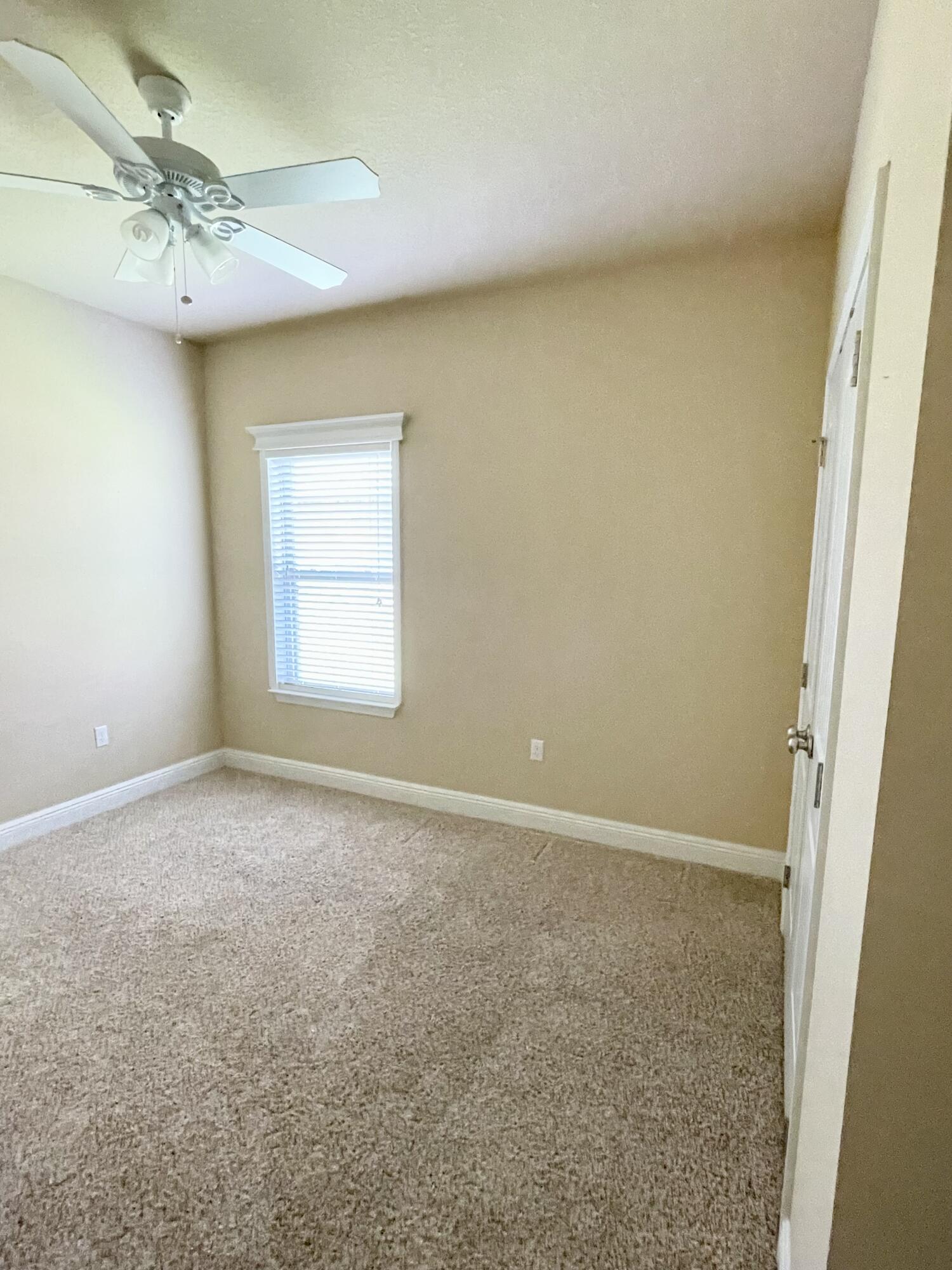 WHISPERING LAKES ESTATES - Residential