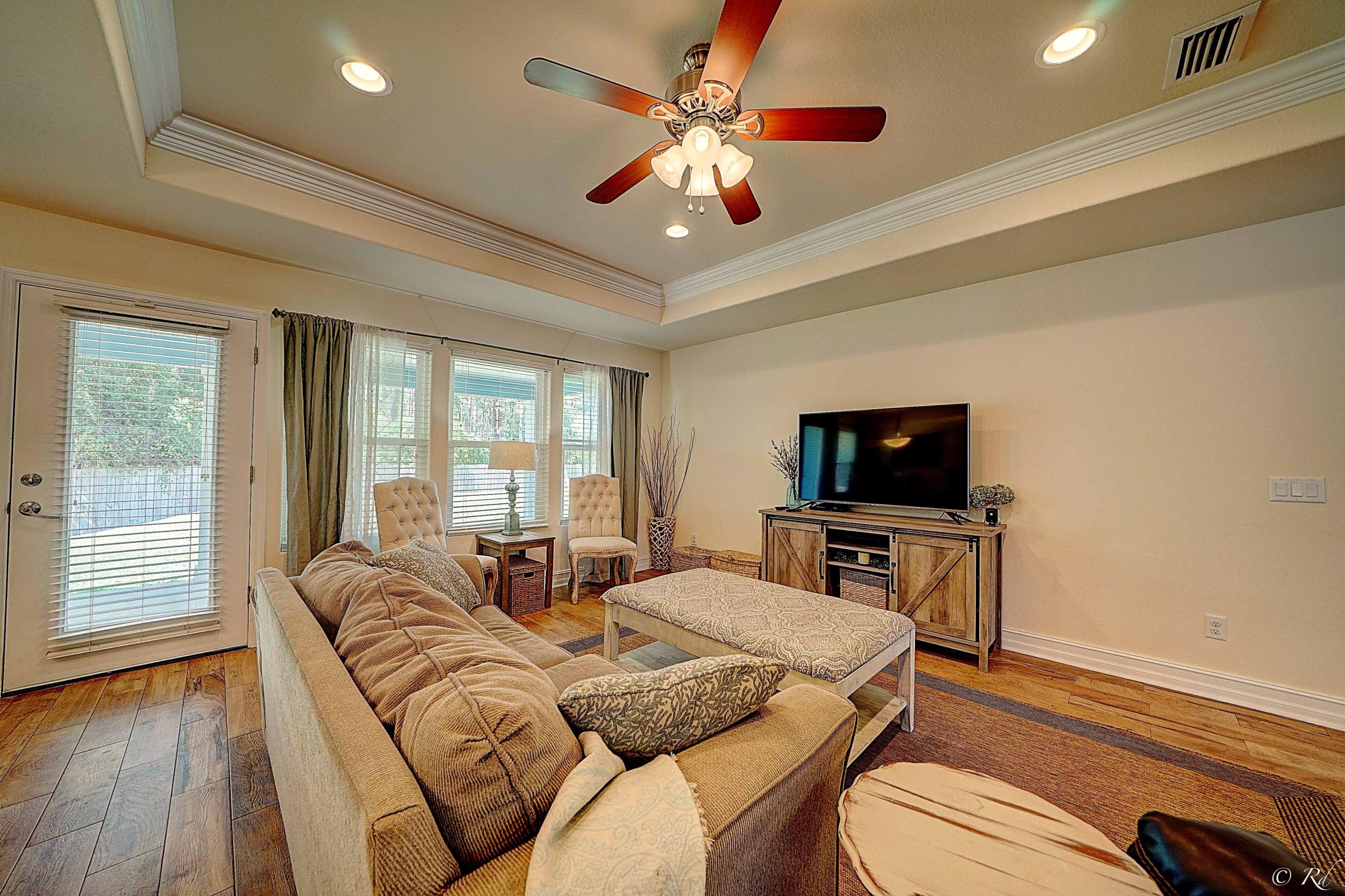 MIRAMAR HEIGHTS - Residential