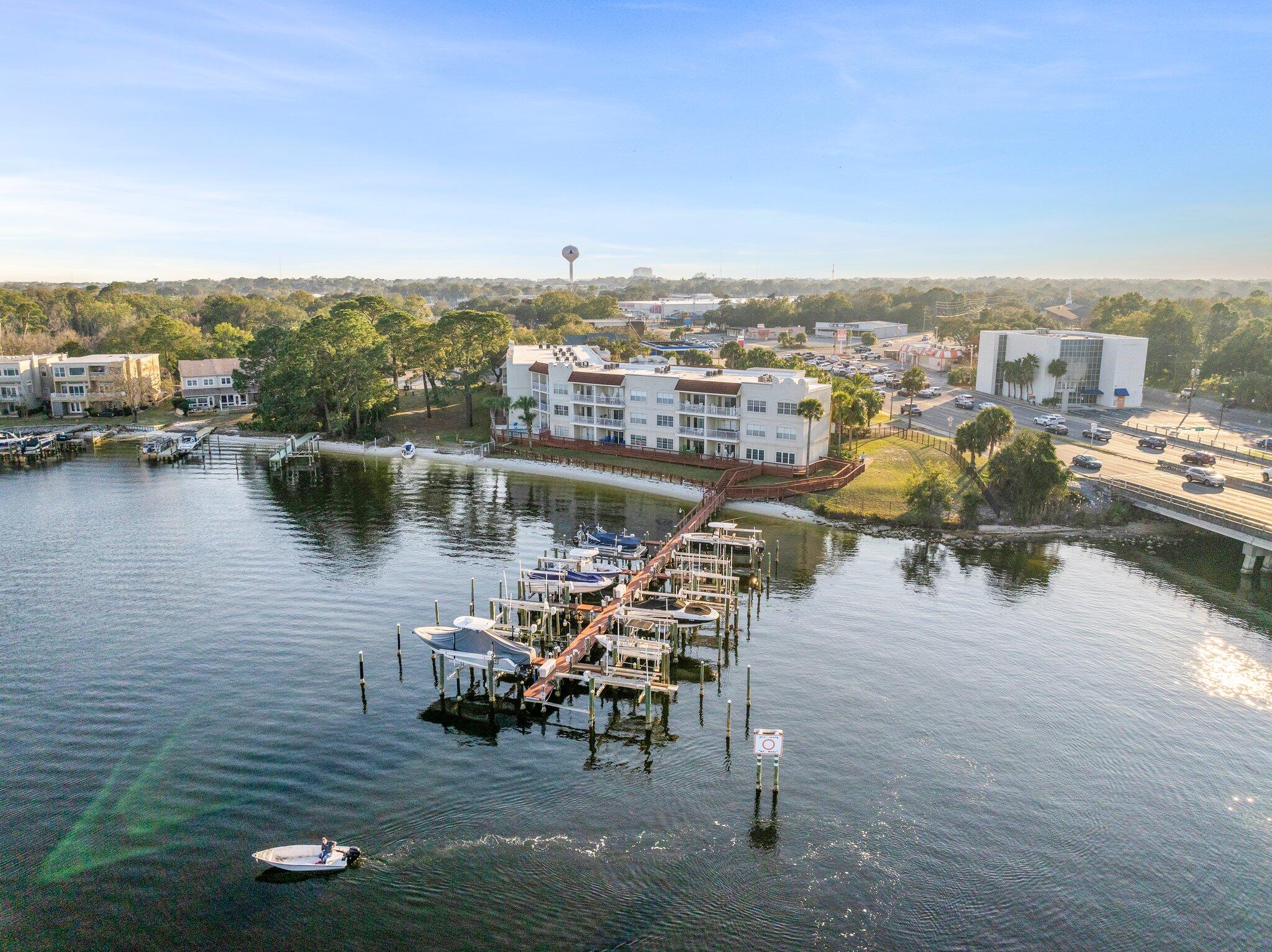 Laguna Landing - Residential