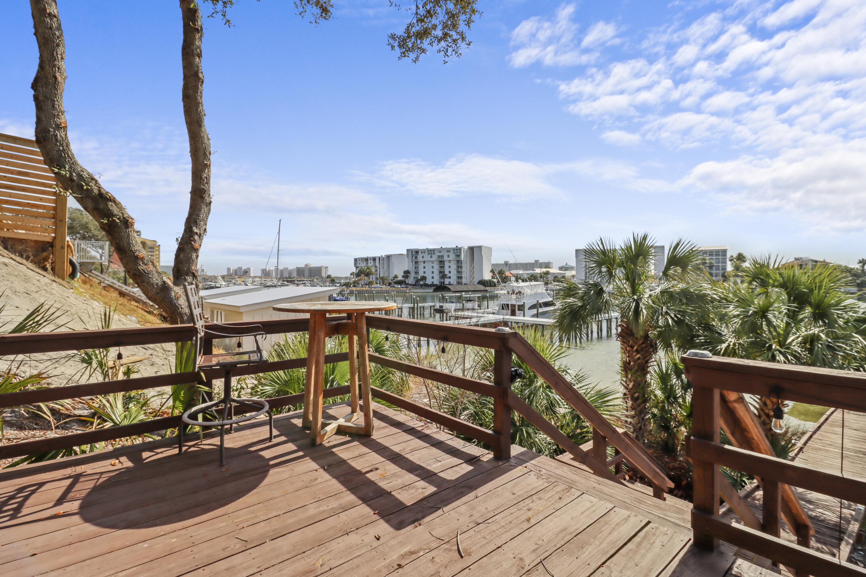 EAST PASS ADDN TO DESTIN - Residential