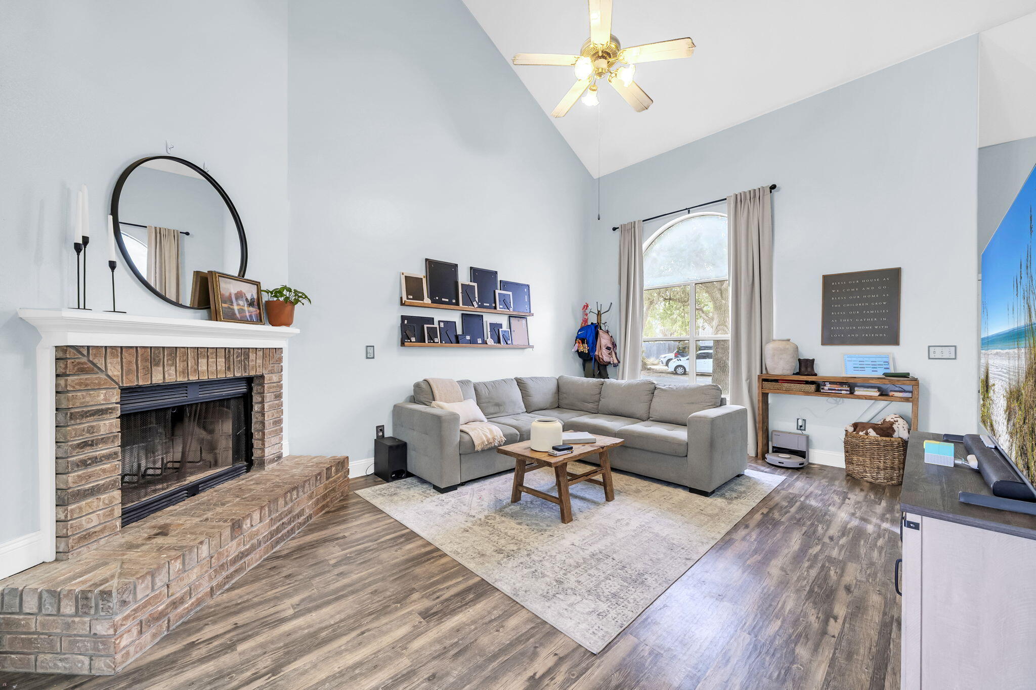 WINDMILL TERRACE - Residential