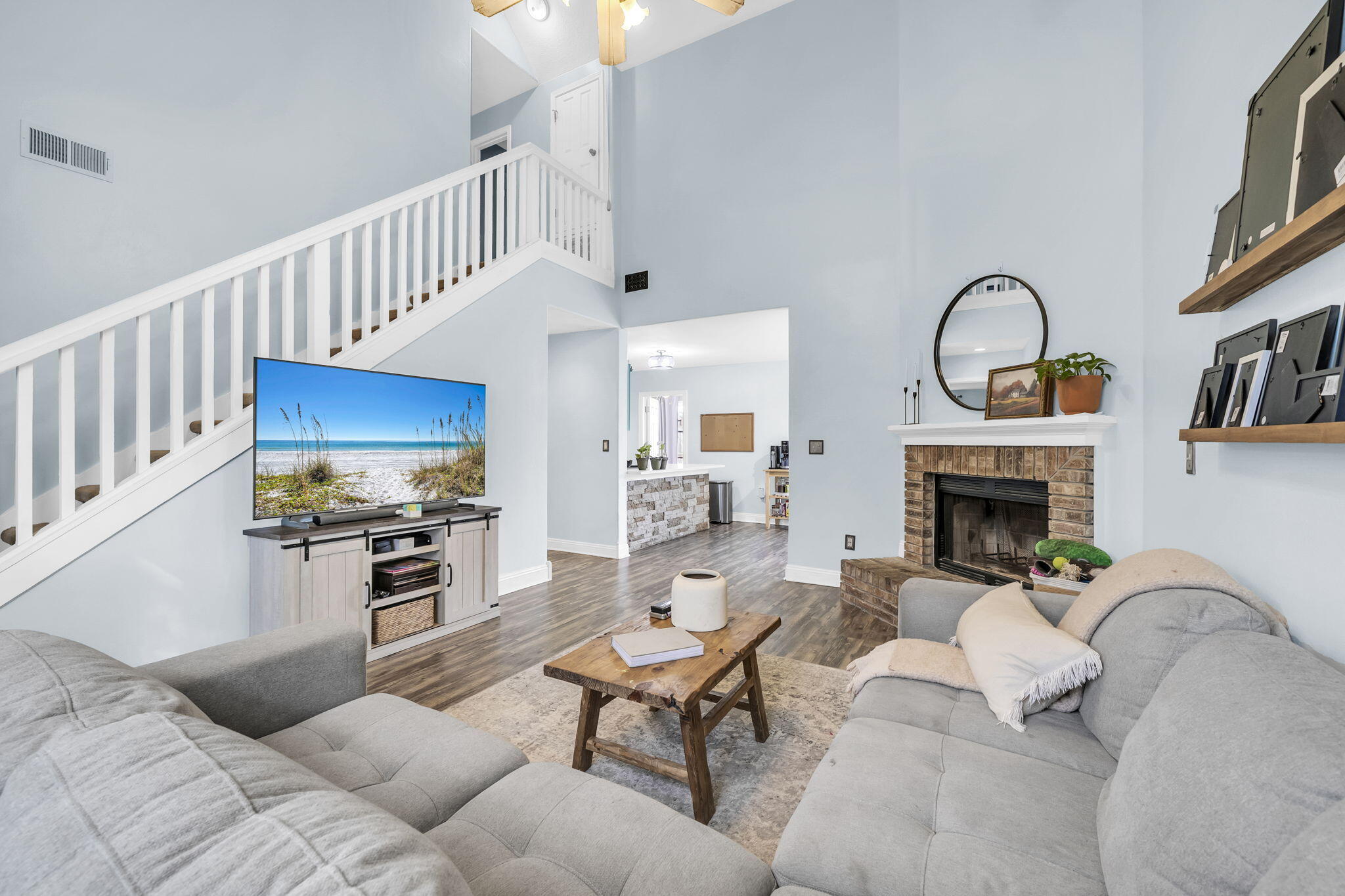 WINDMILL TERRACE - Residential