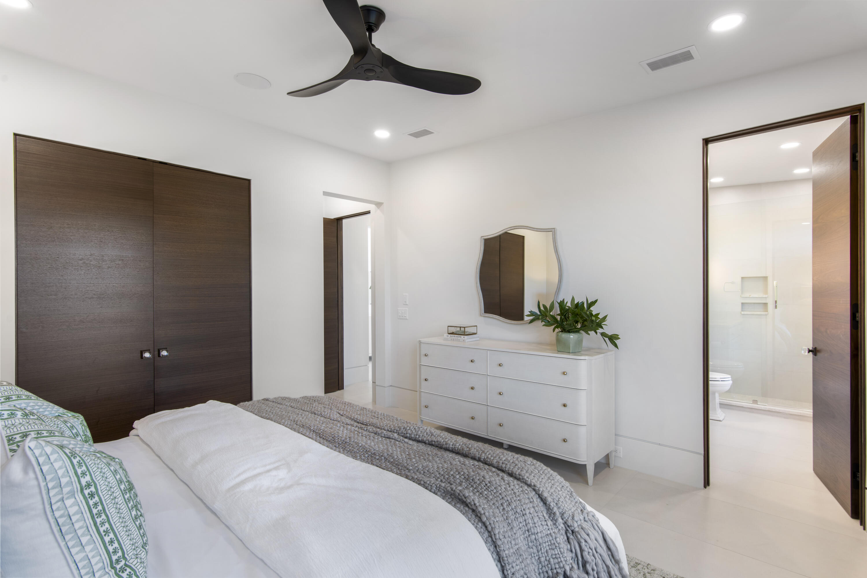 FOUR MILE VILLAGE - Residential