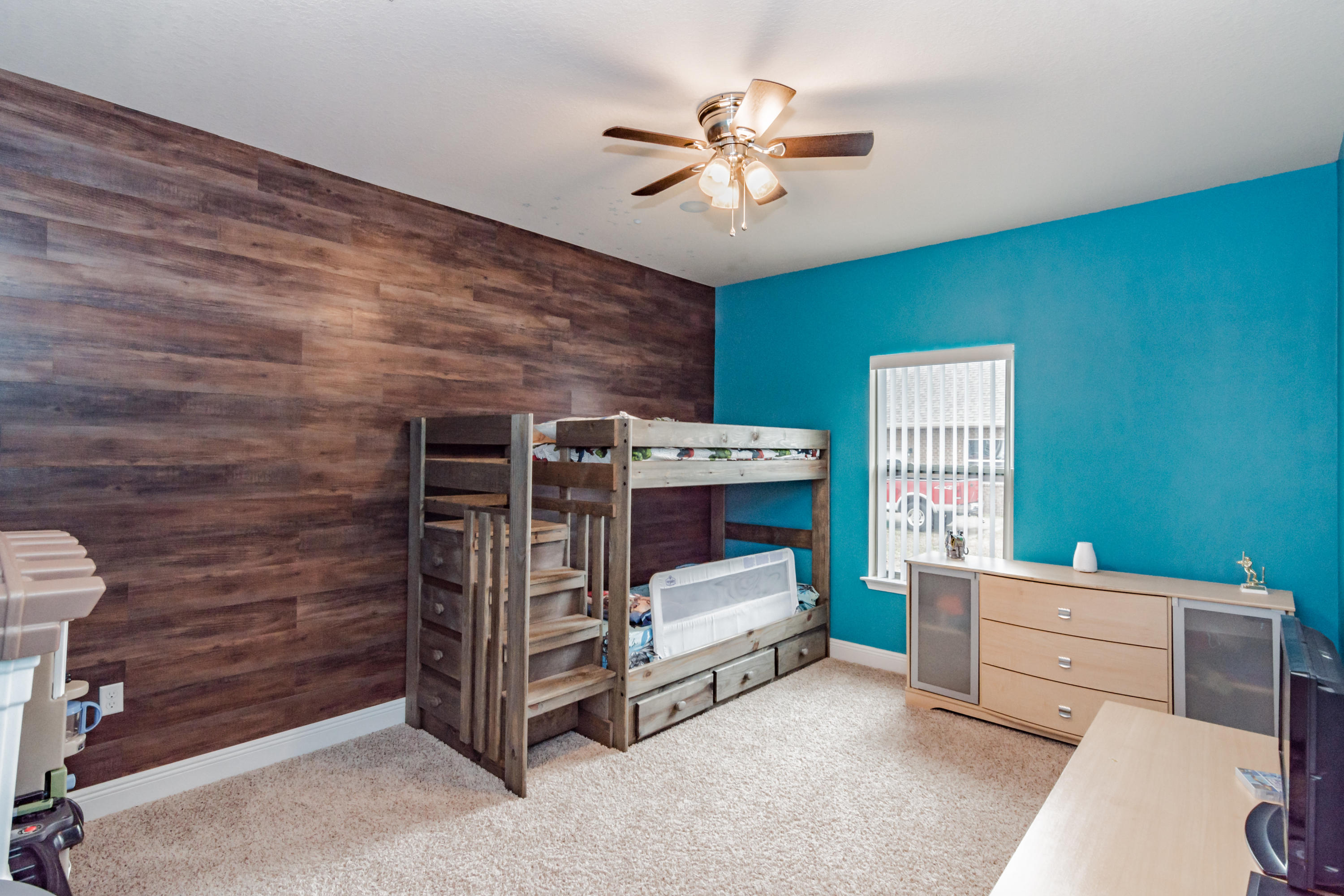 BROWNSTONE MANOR - Residential