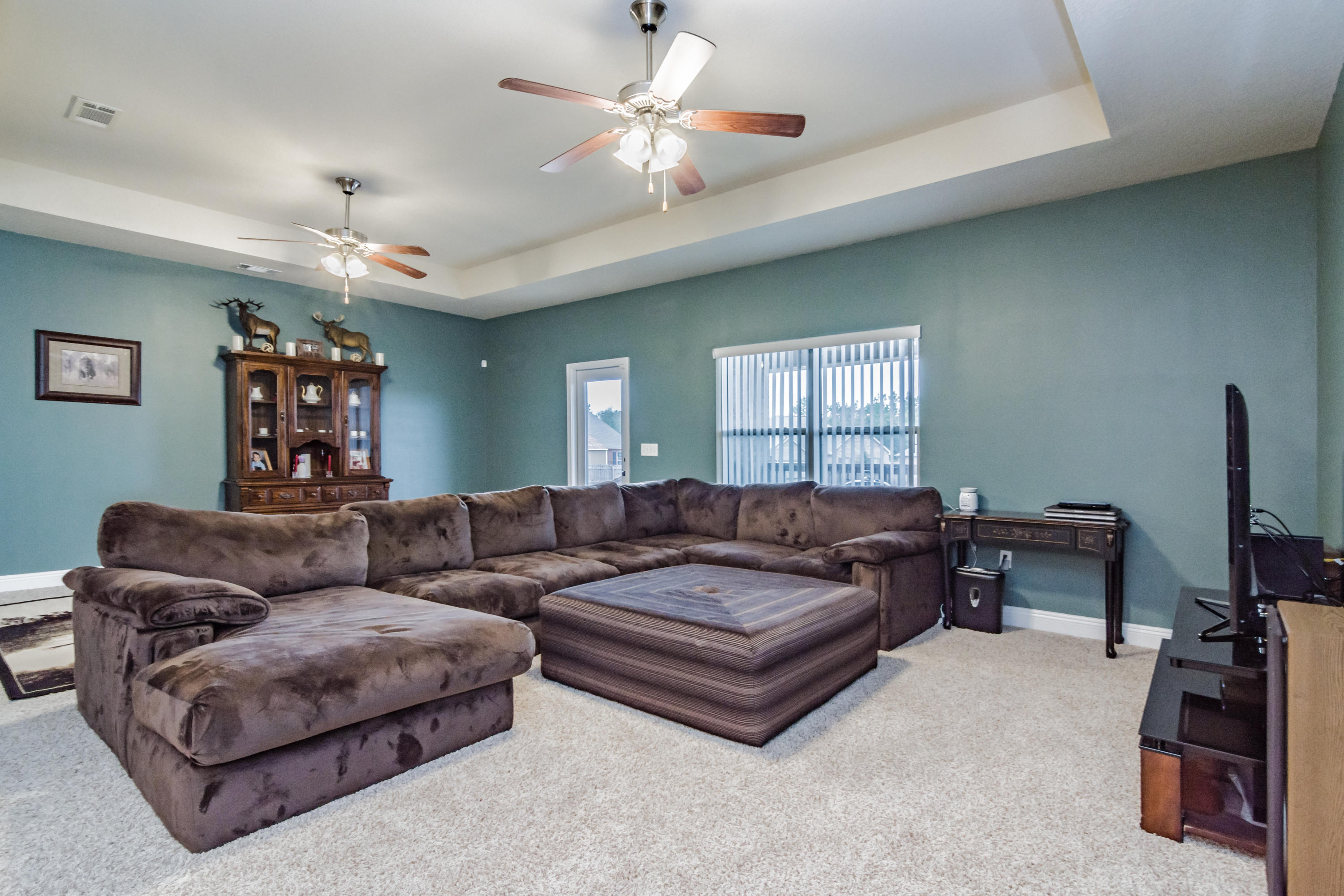 BROWNSTONE MANOR - Residential