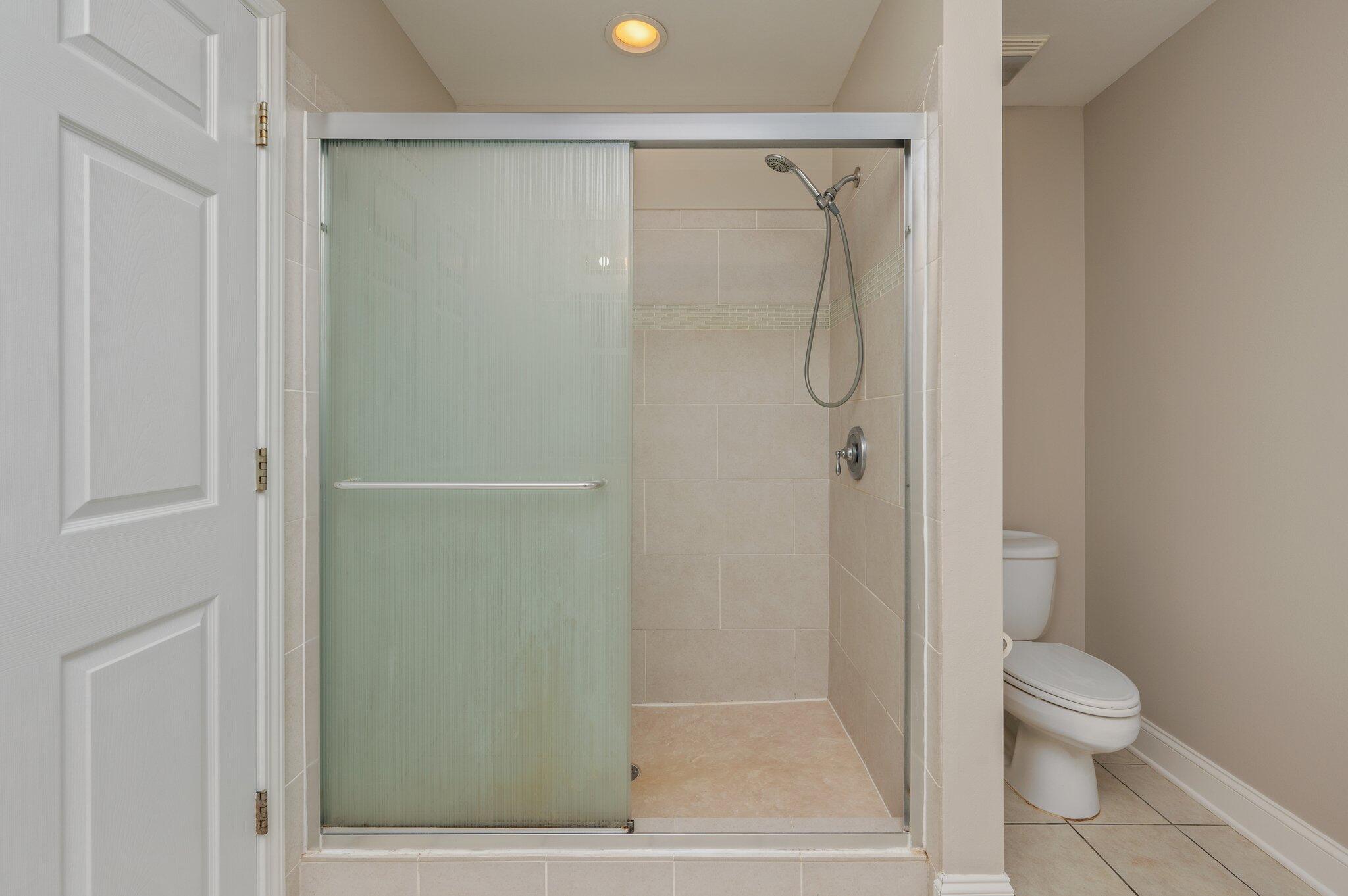 BELLA VISTA HEIGHTS - Residential Lease