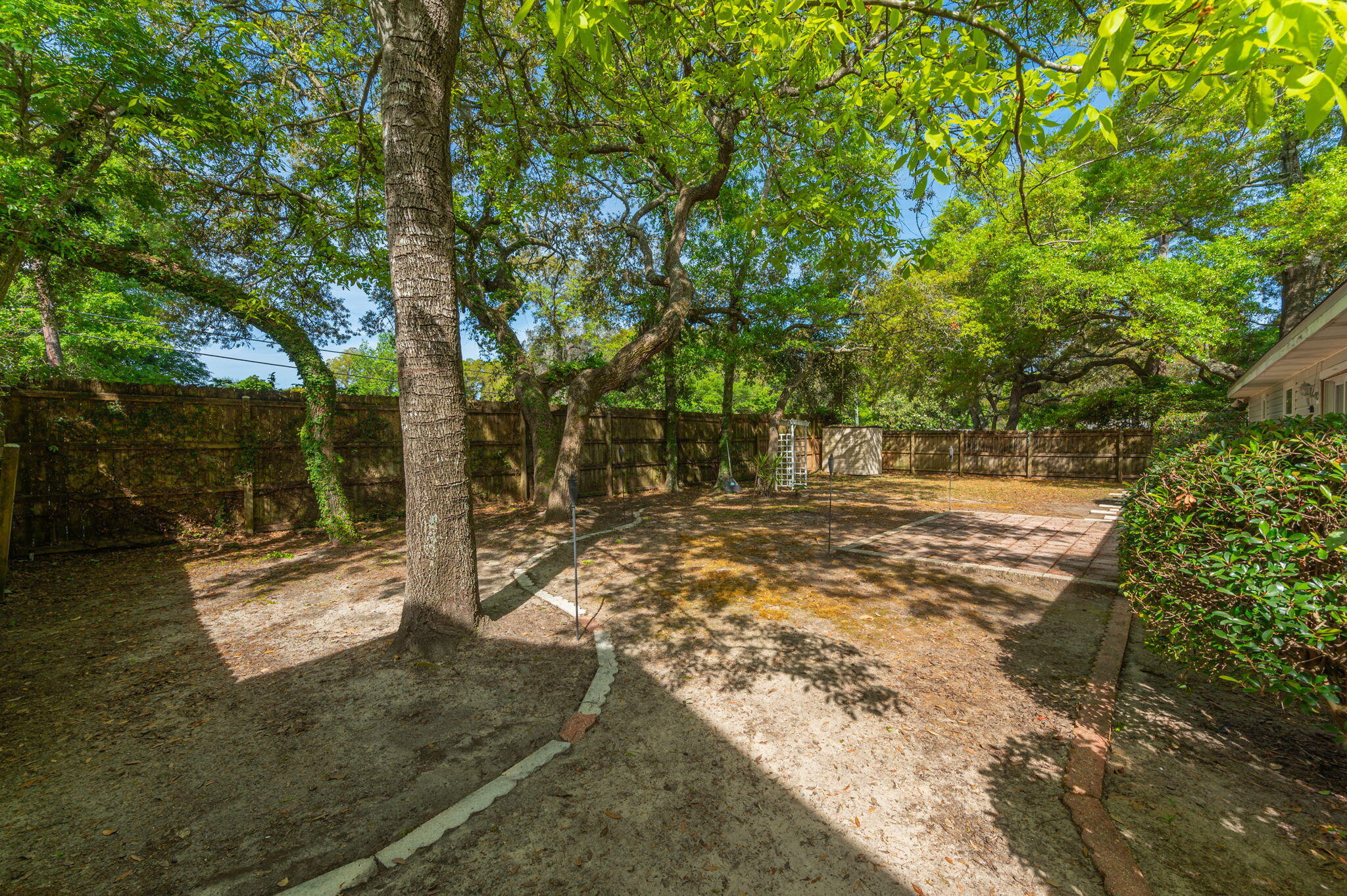 BELLA VISTA HEIGHTS - Residential Lease