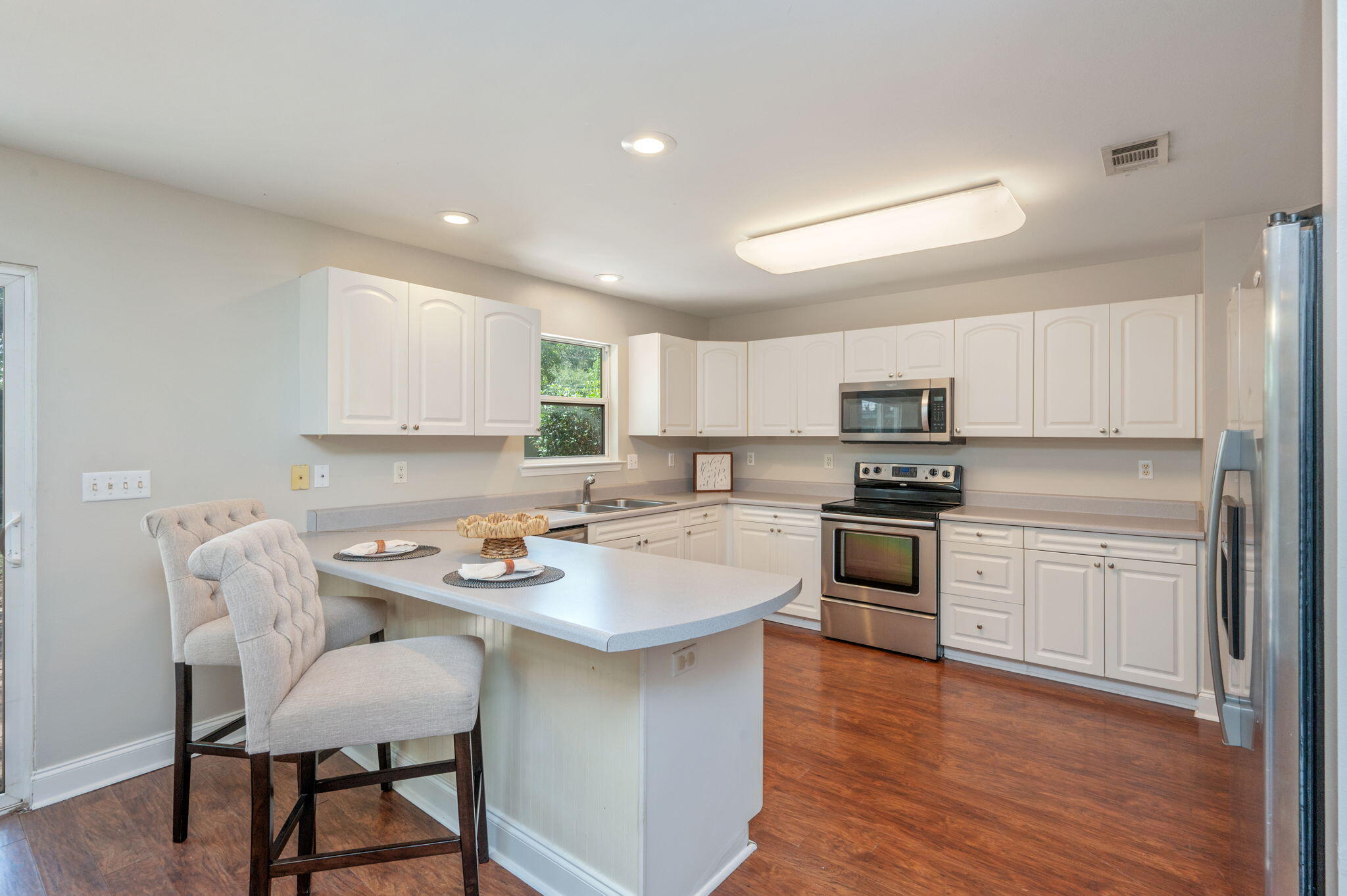 BELLA VISTA HEIGHTS - Residential Lease