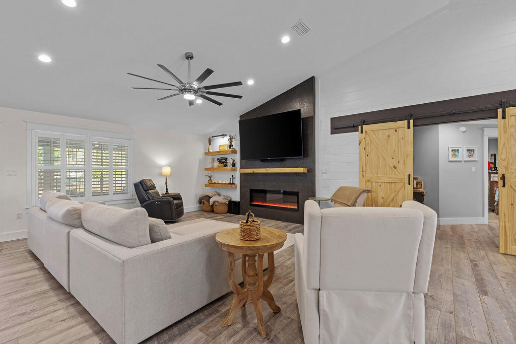 DRIFTWOOD ESTATES - Residential