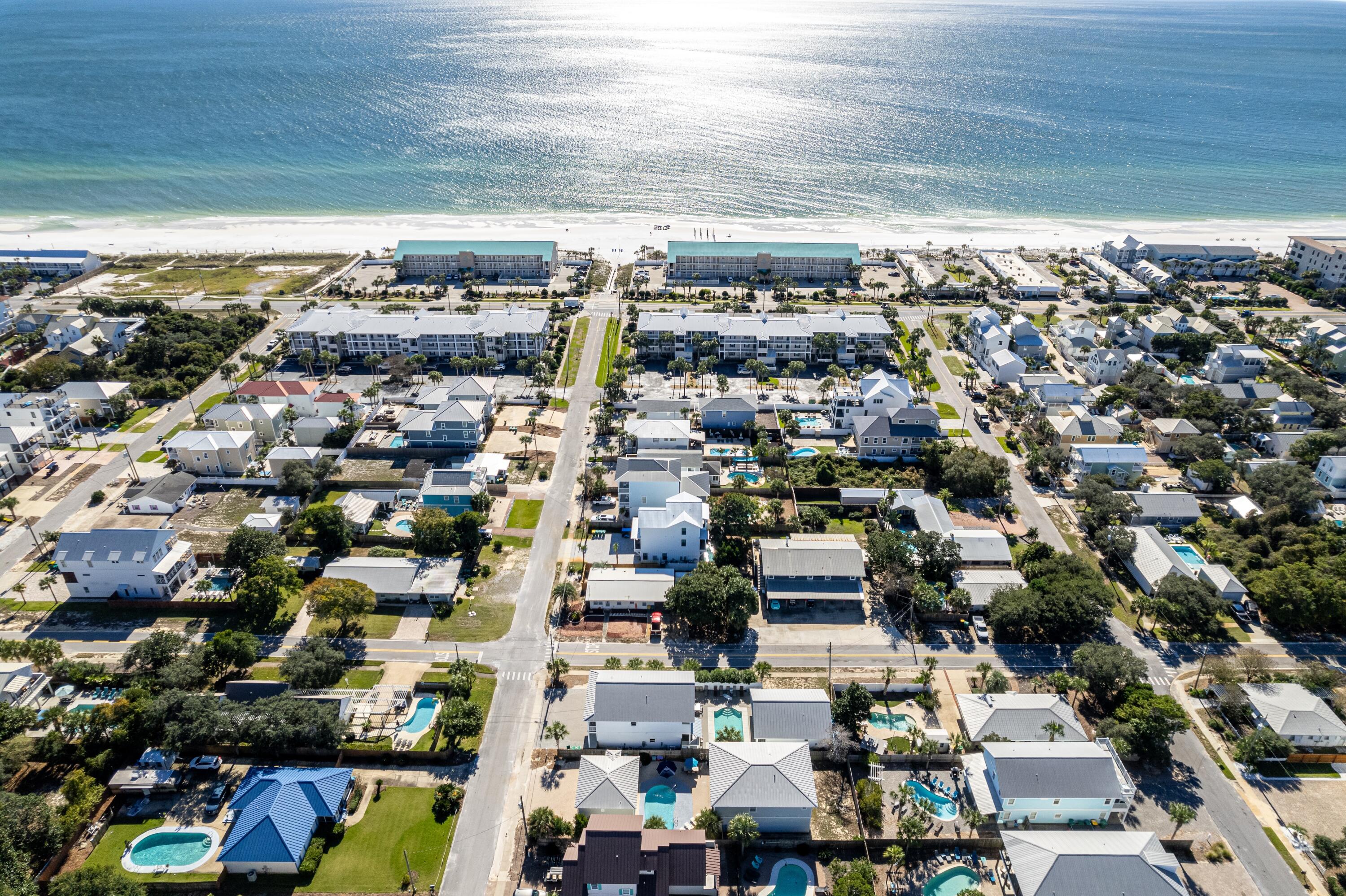 CRYSTAL BEACH - Residential