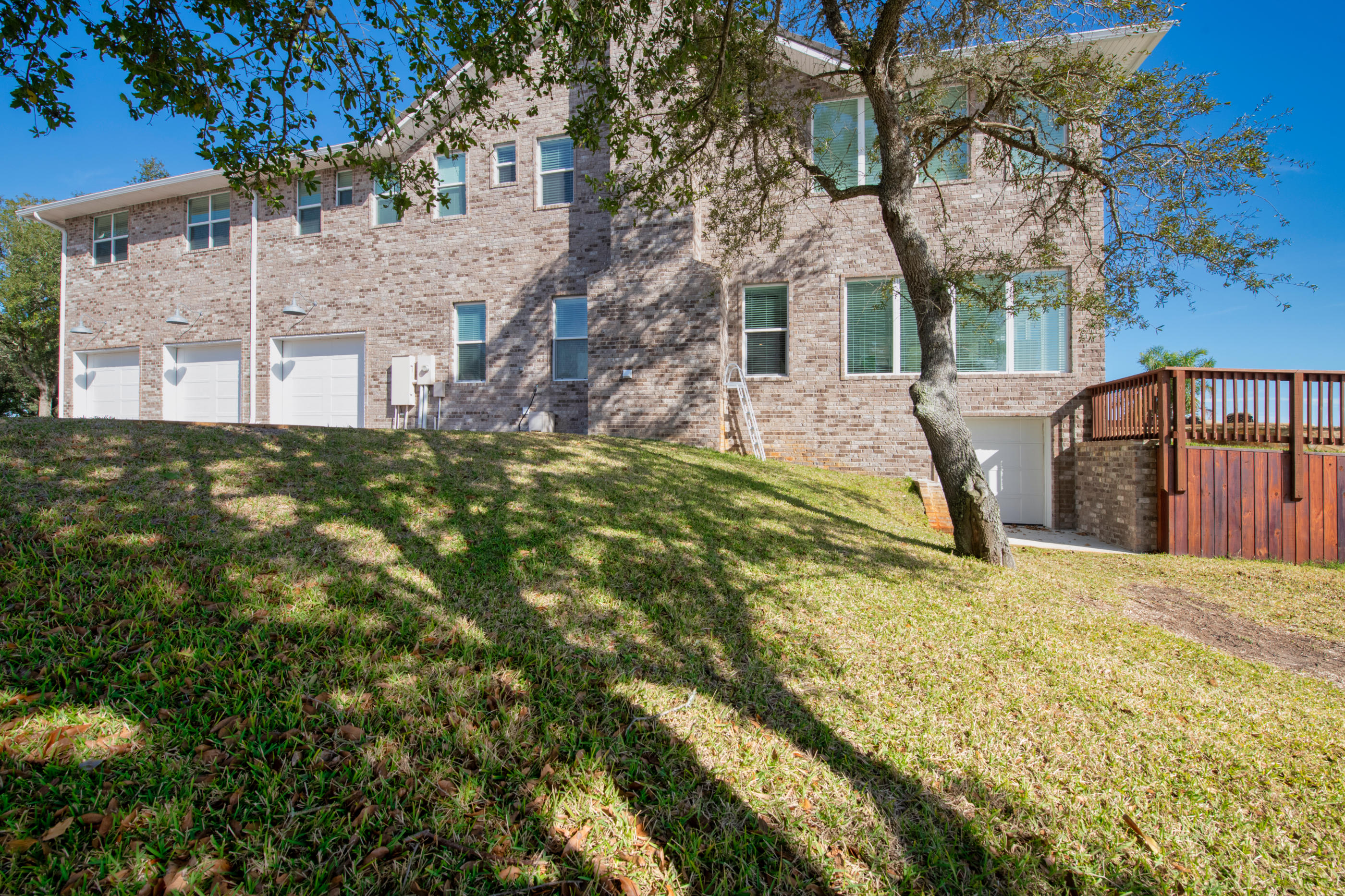 SHALIMAR POINTE S/D - Residential