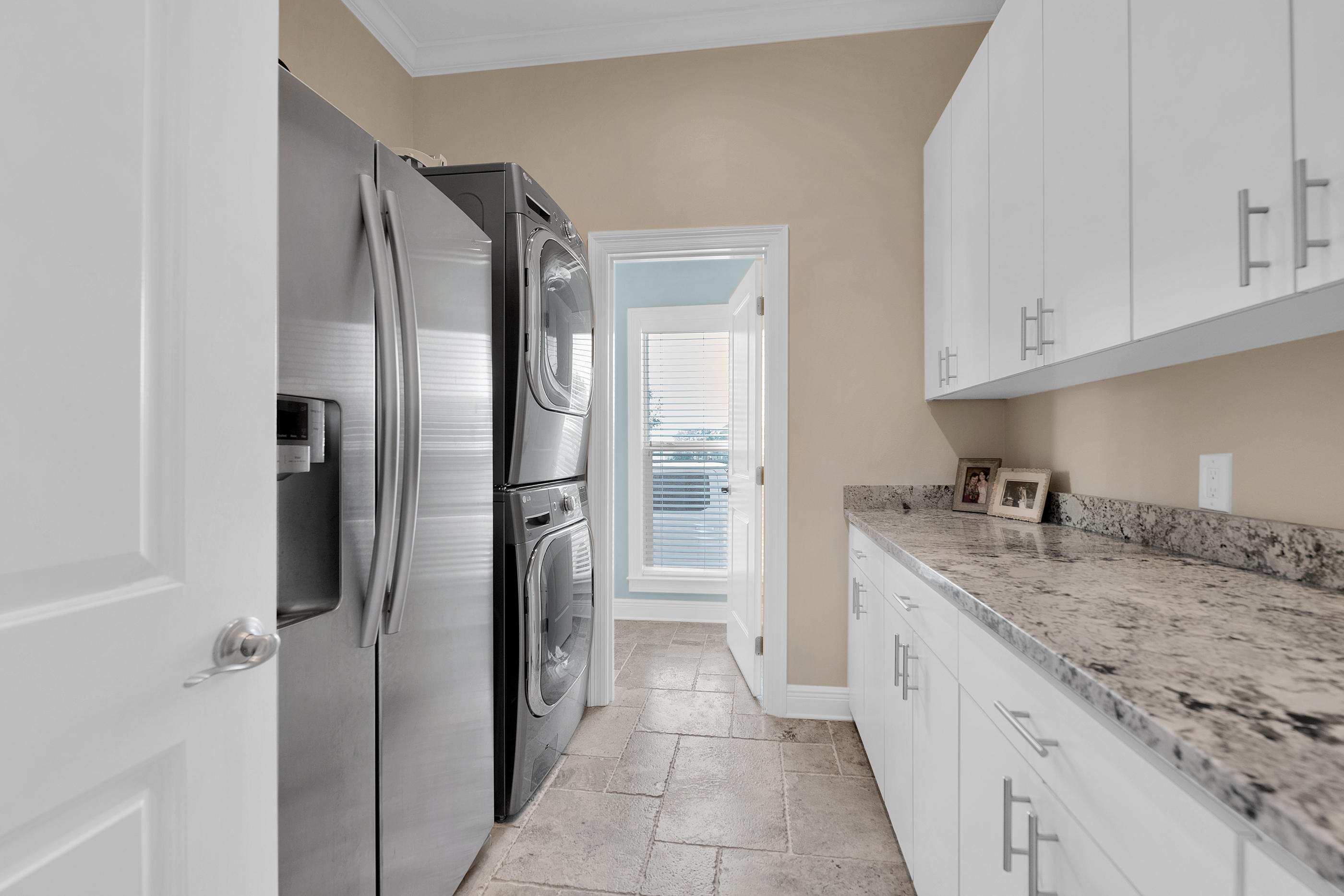 SHALIMAR POINTE S/D - Residential