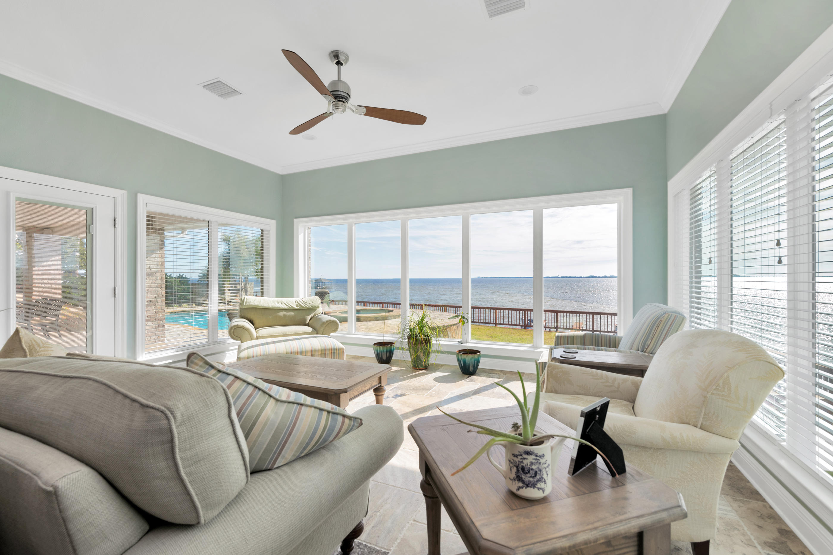 SHALIMAR POINTE S/D - Residential