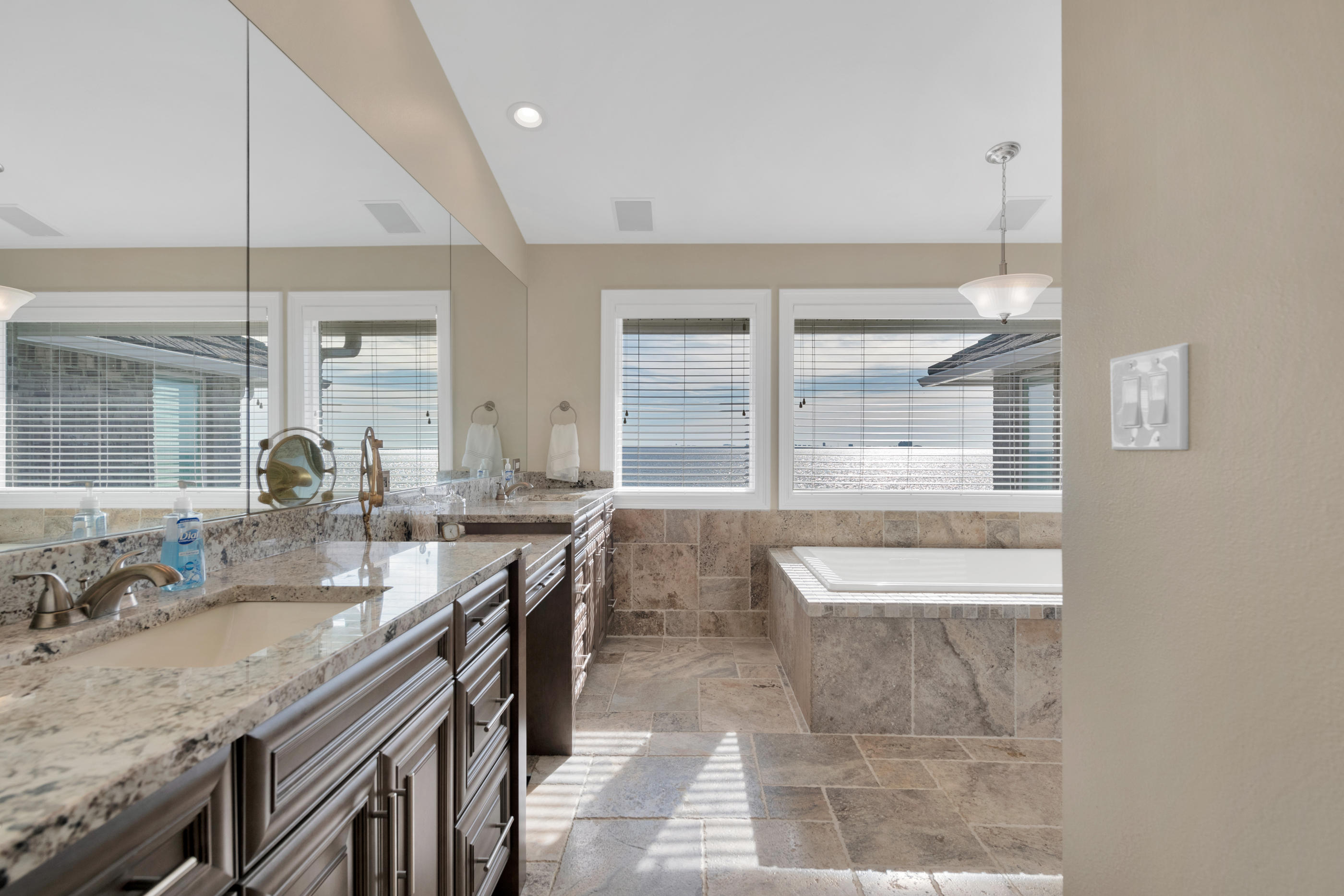 SHALIMAR POINTE S/D - Residential