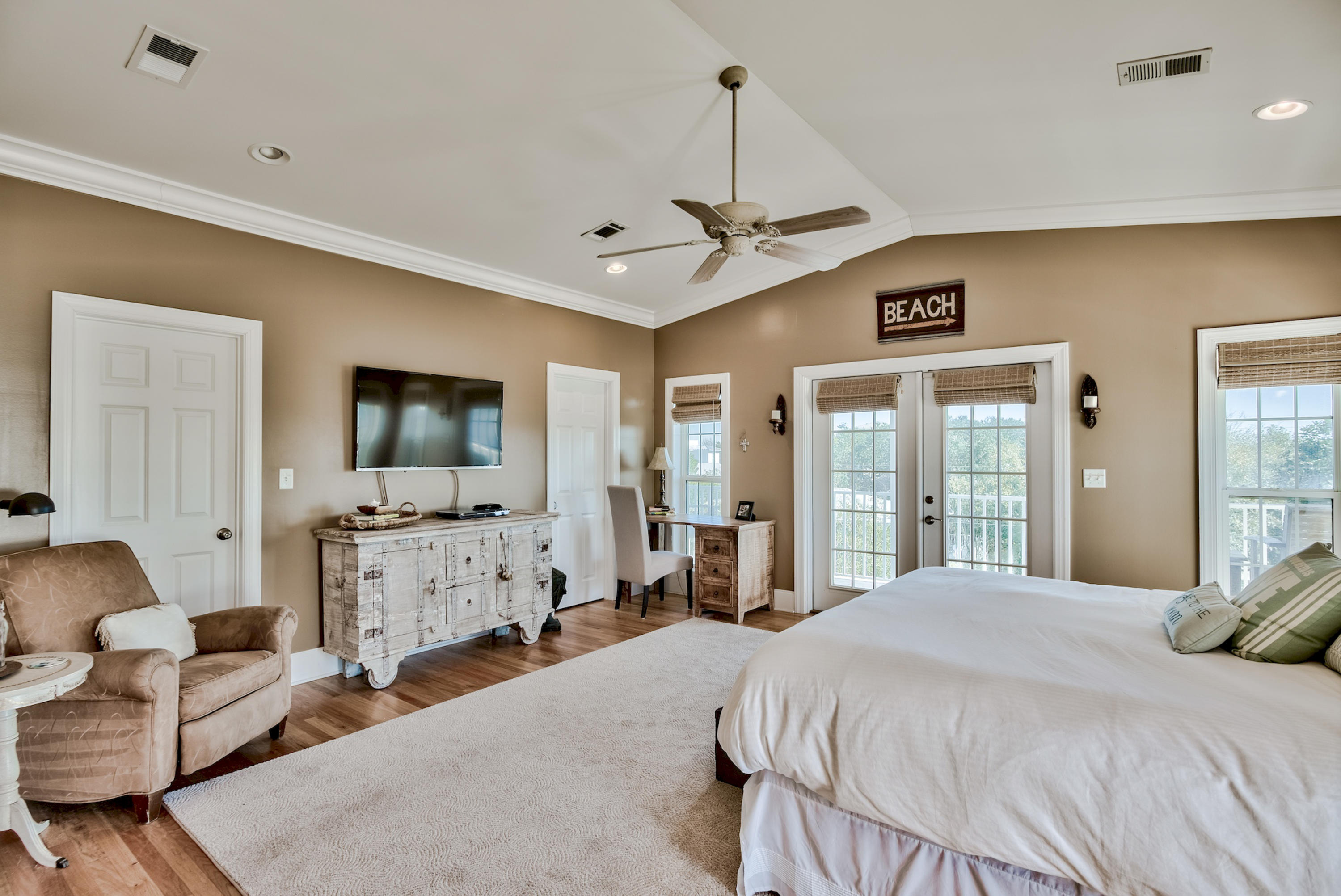 BLUE MOUNTAIN BEACH - Residential