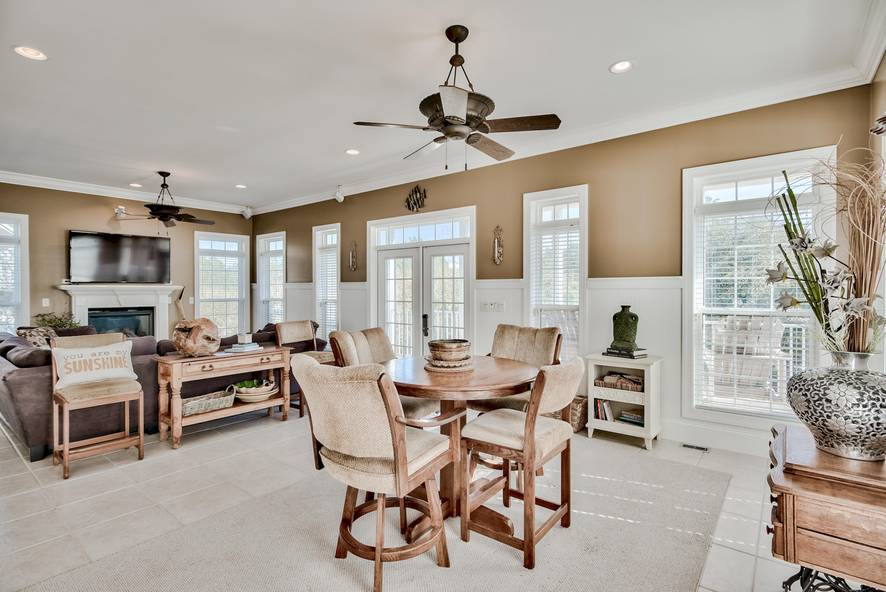 BLUE MOUNTAIN BEACH - Residential