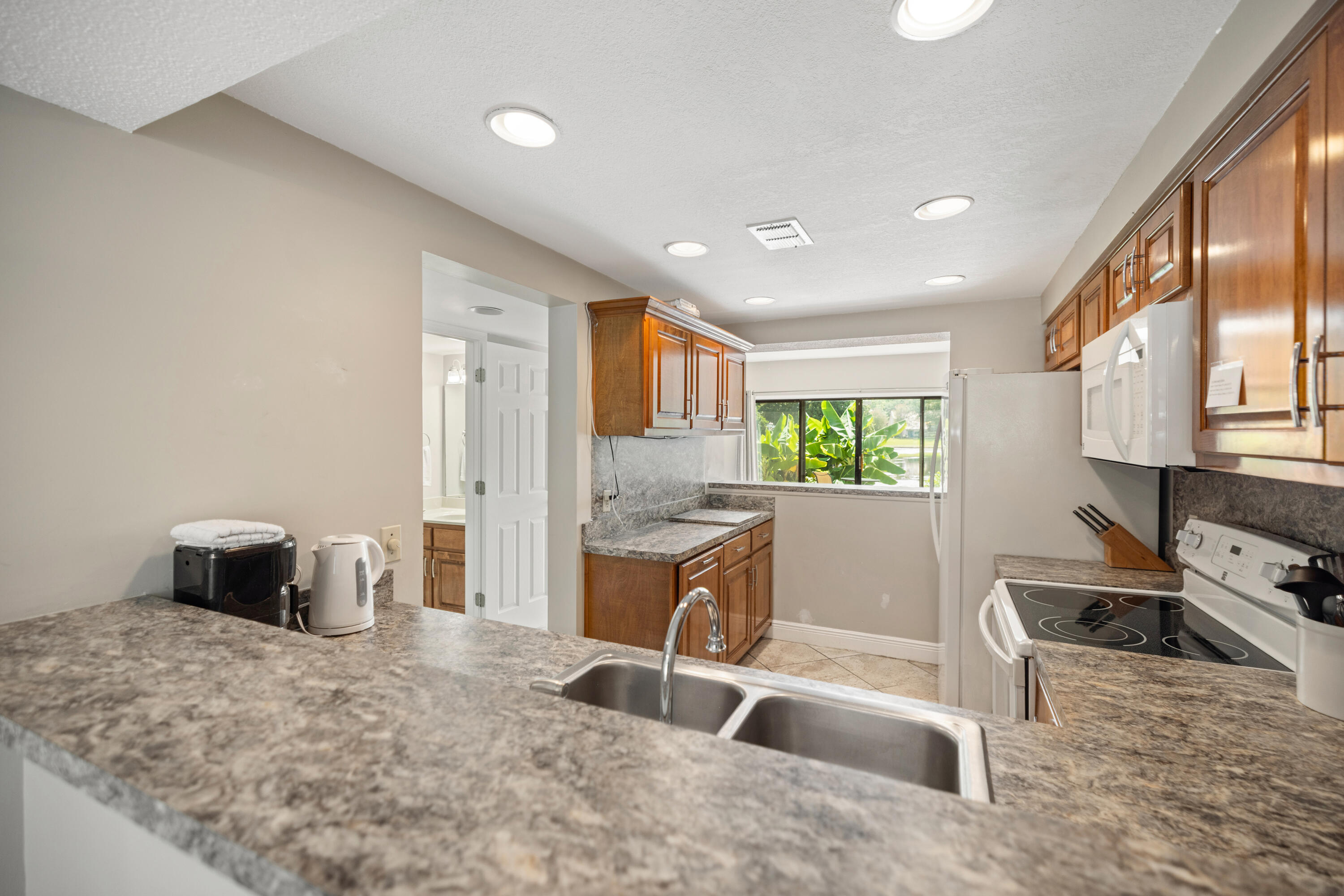 BEACHWALK VILLAS PH 04 - Residential