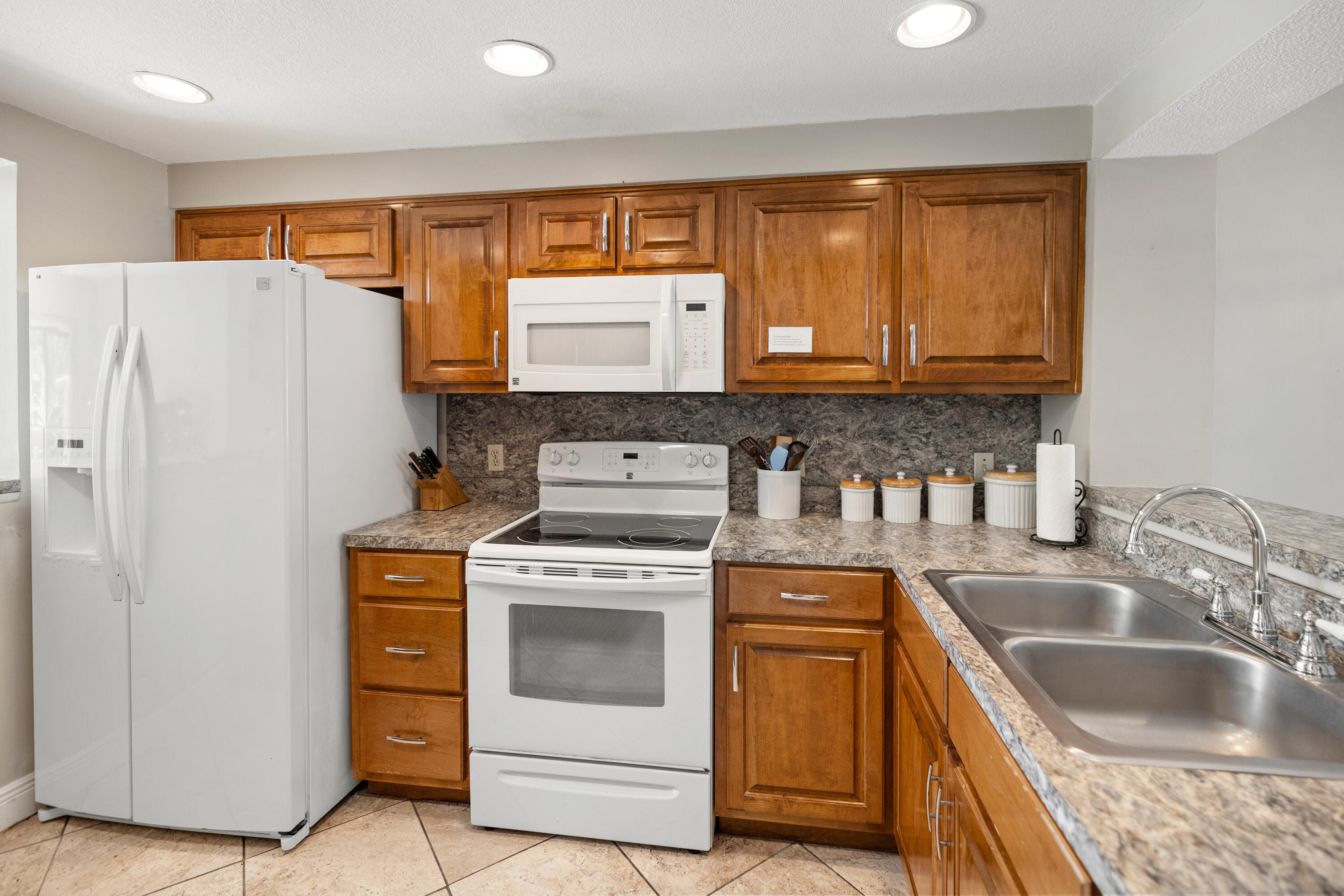 BEACHWALK VILLAS PH 04 - Residential