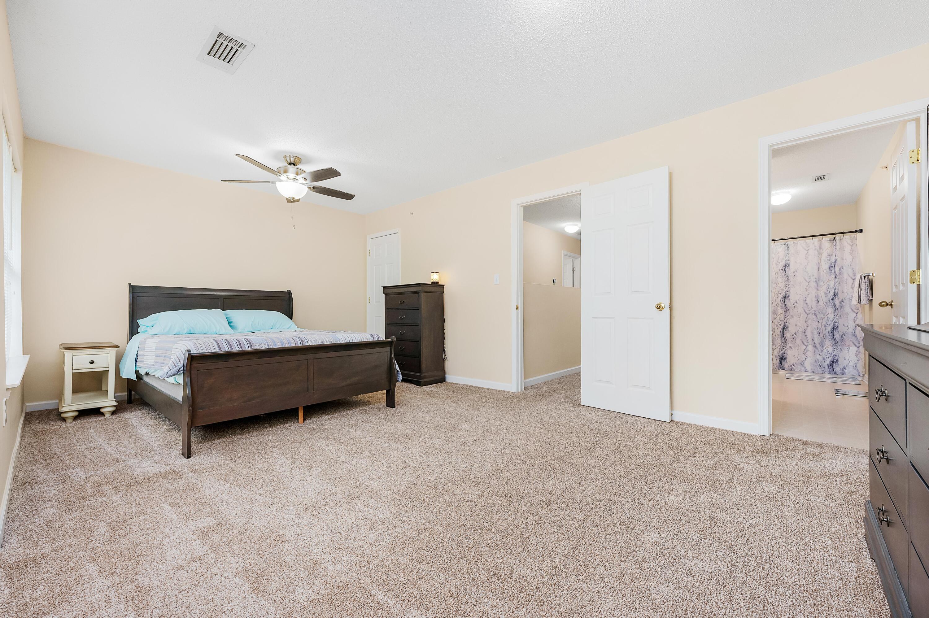 ROLLING PINES - Residential