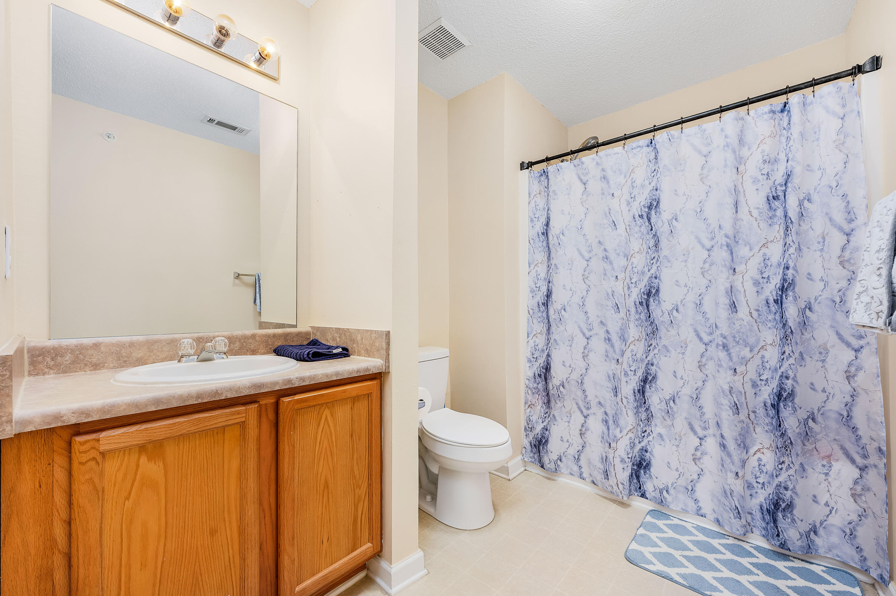 ROLLING PINES - Residential