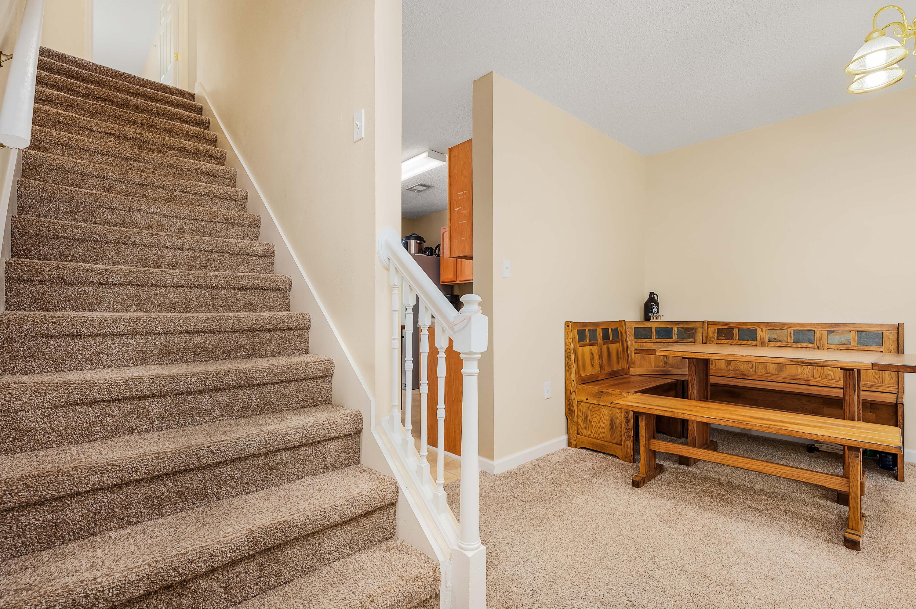 ROLLING PINES - Residential