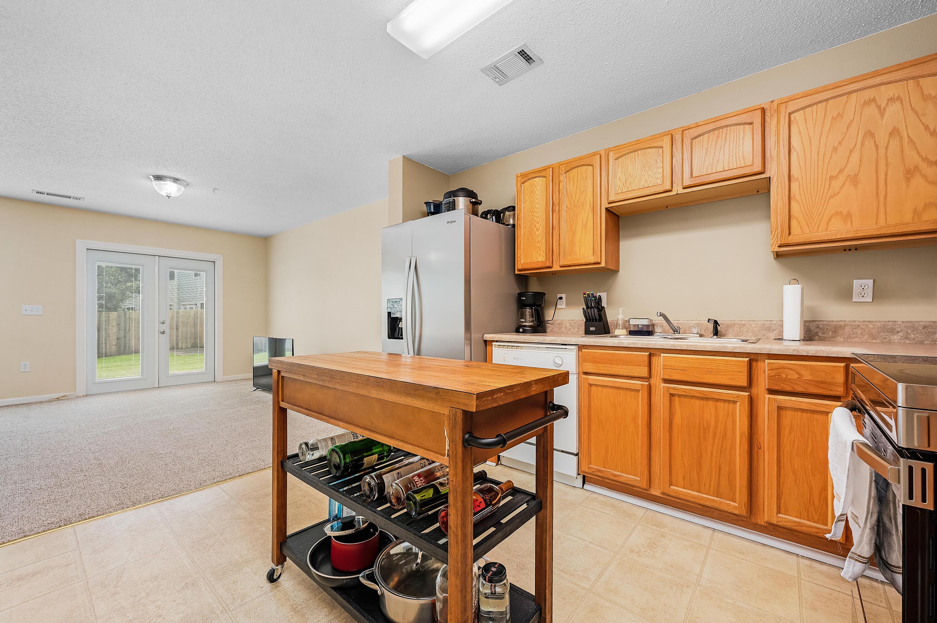 ROLLING PINES - Residential