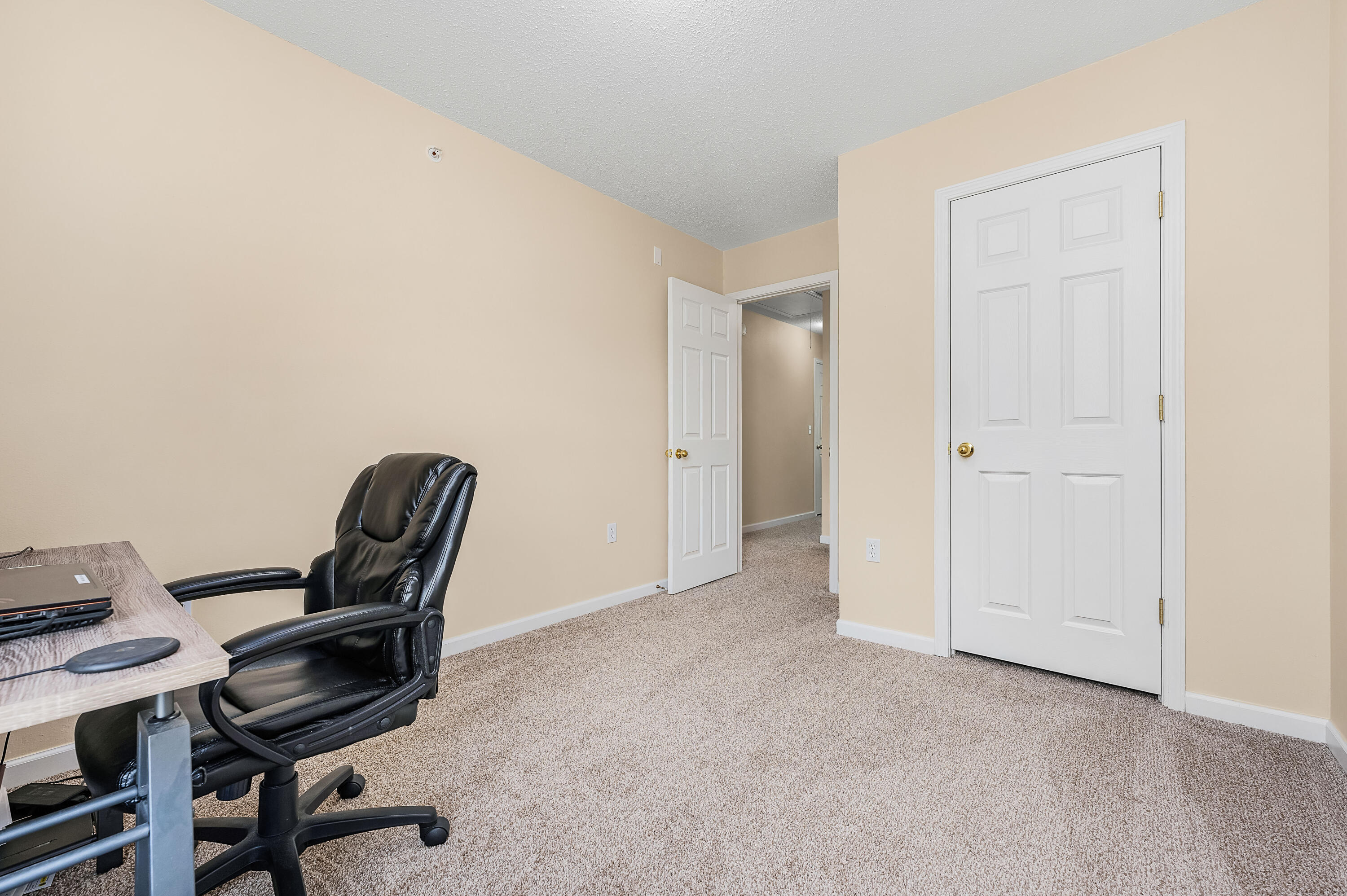 ROLLING PINES - Residential