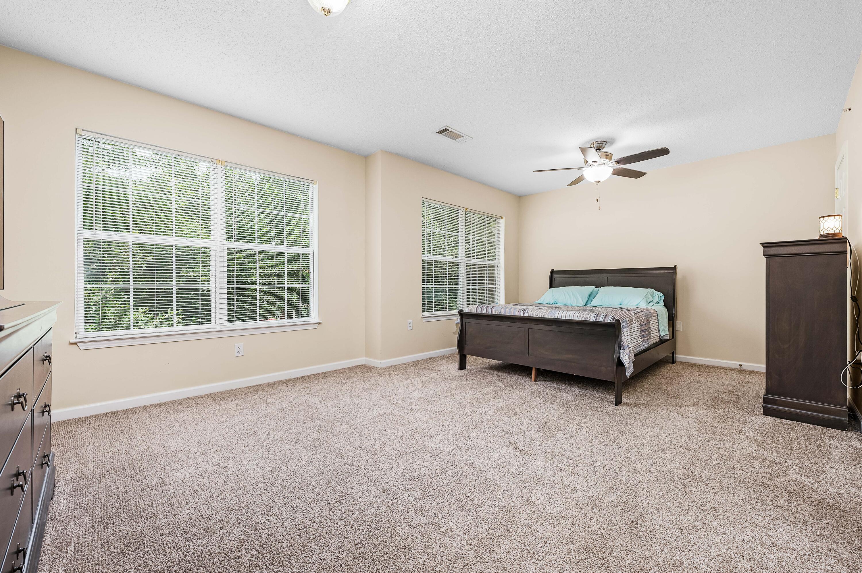 ROLLING PINES - Residential