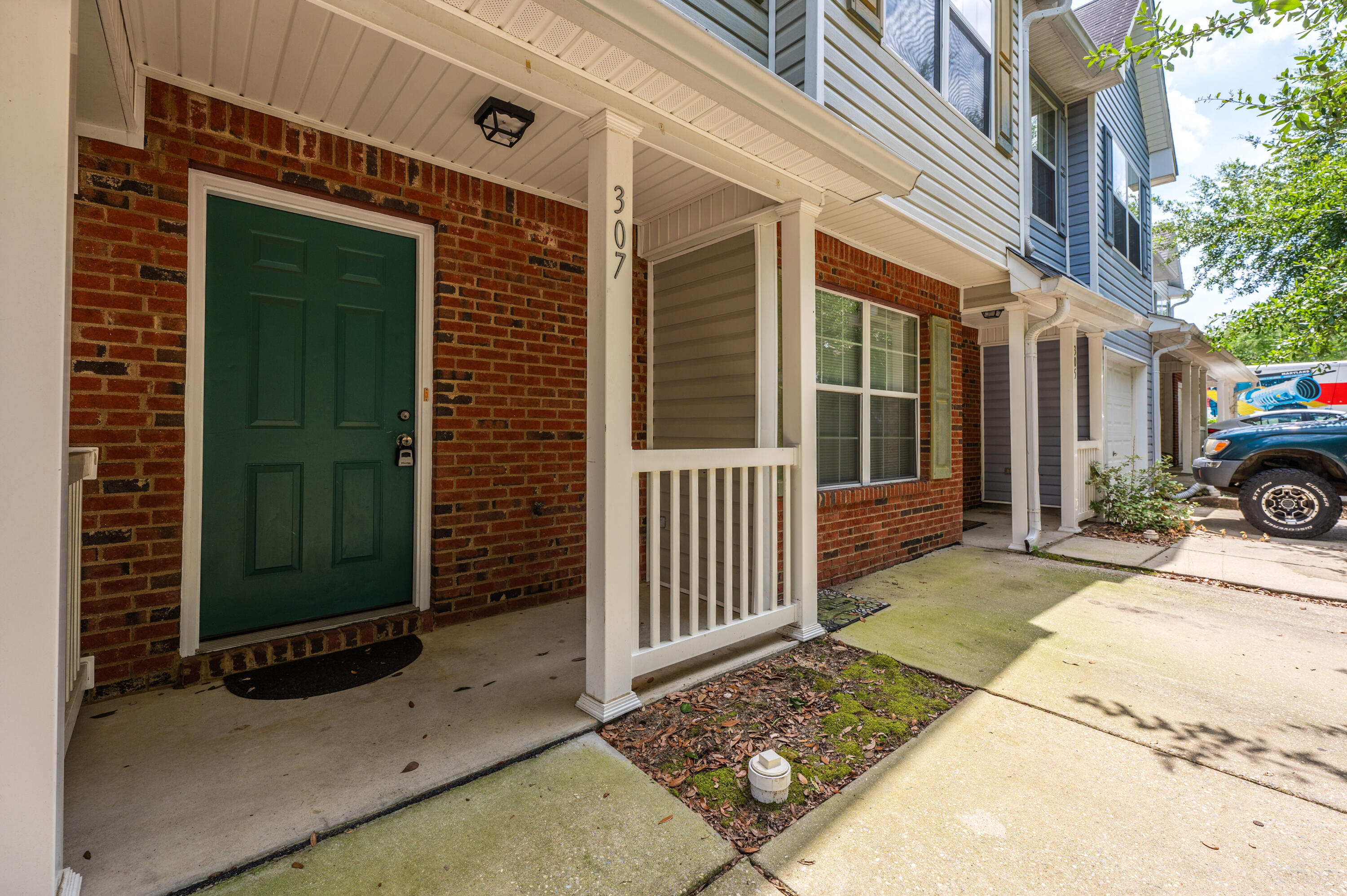 ROLLING PINES - Residential