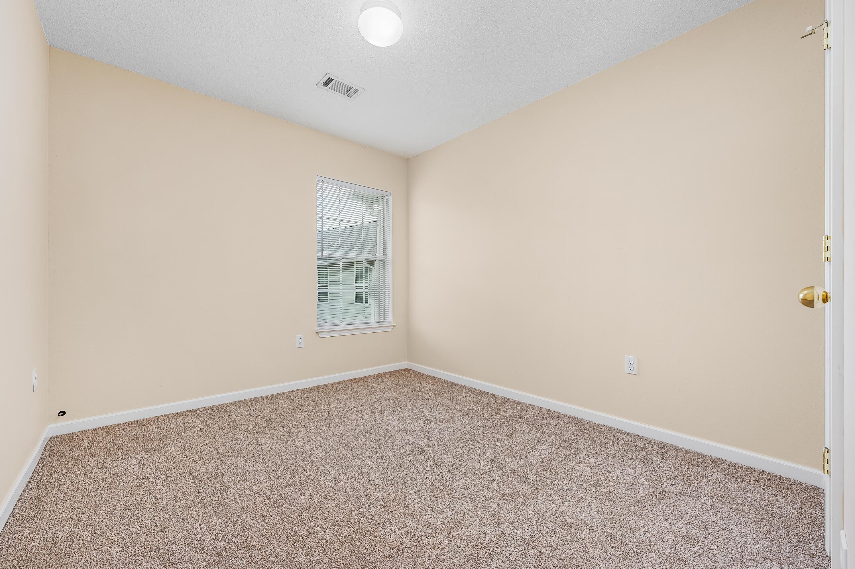 ROLLING PINES - Residential