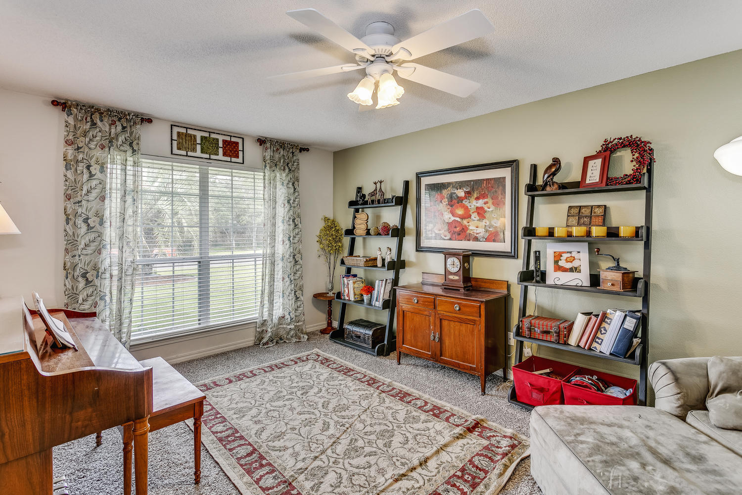 HOLLEY BY THE SEA - Residential