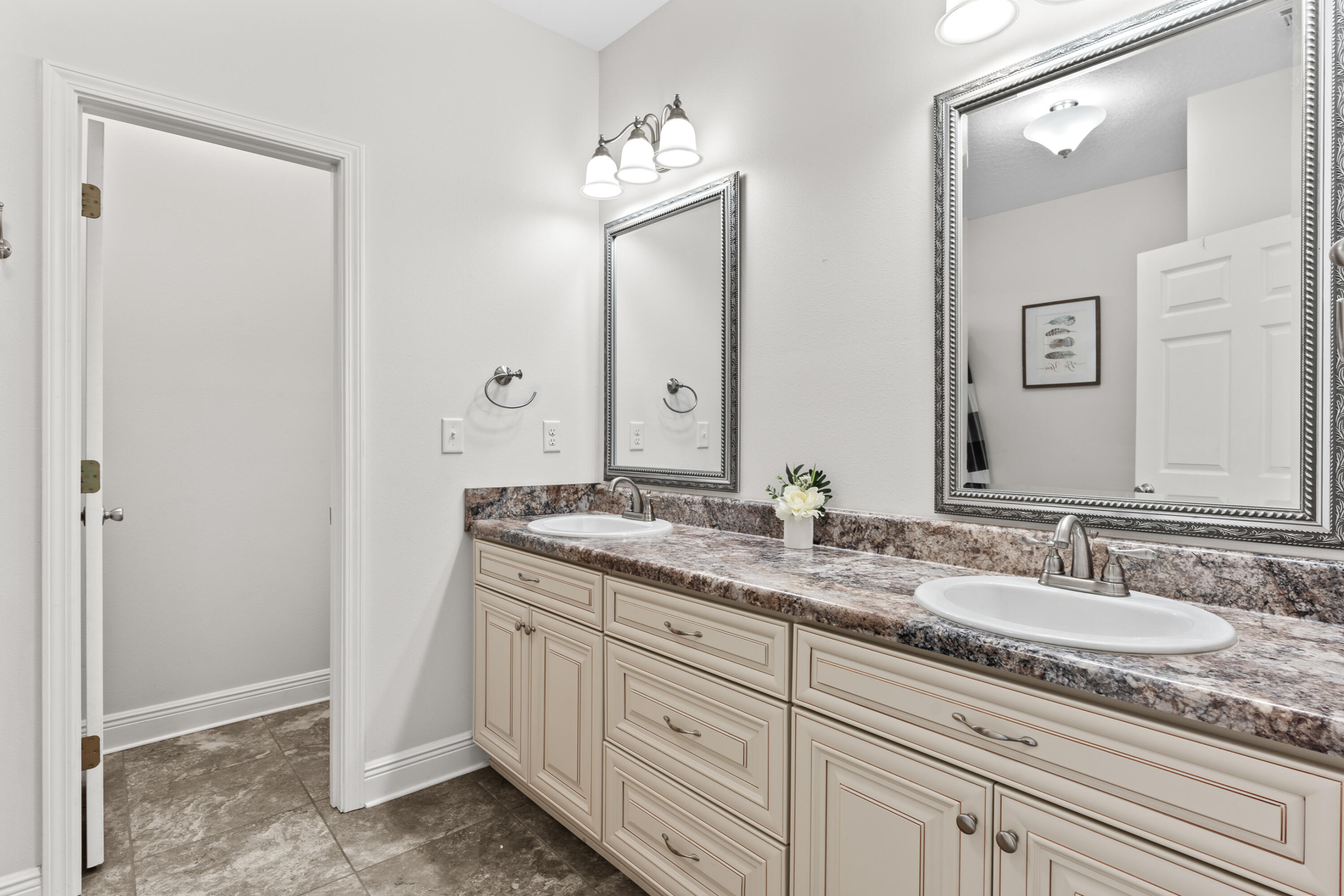 CRESCENT HEIGHTS - Residential