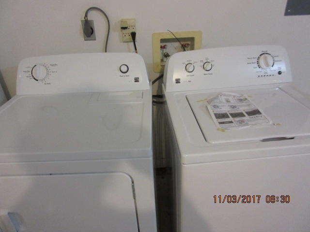 ROANOKE VILLAGE S/D  Lot 20 - Residential