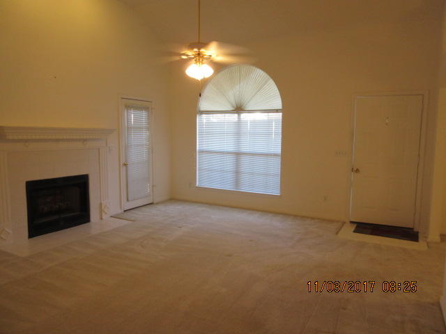 ROANOKE VILLAGE S/D  Lot 20 - Residential