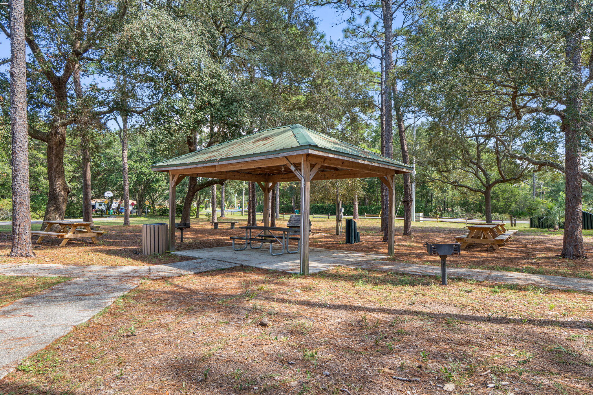 Poquito Bayou - Residential