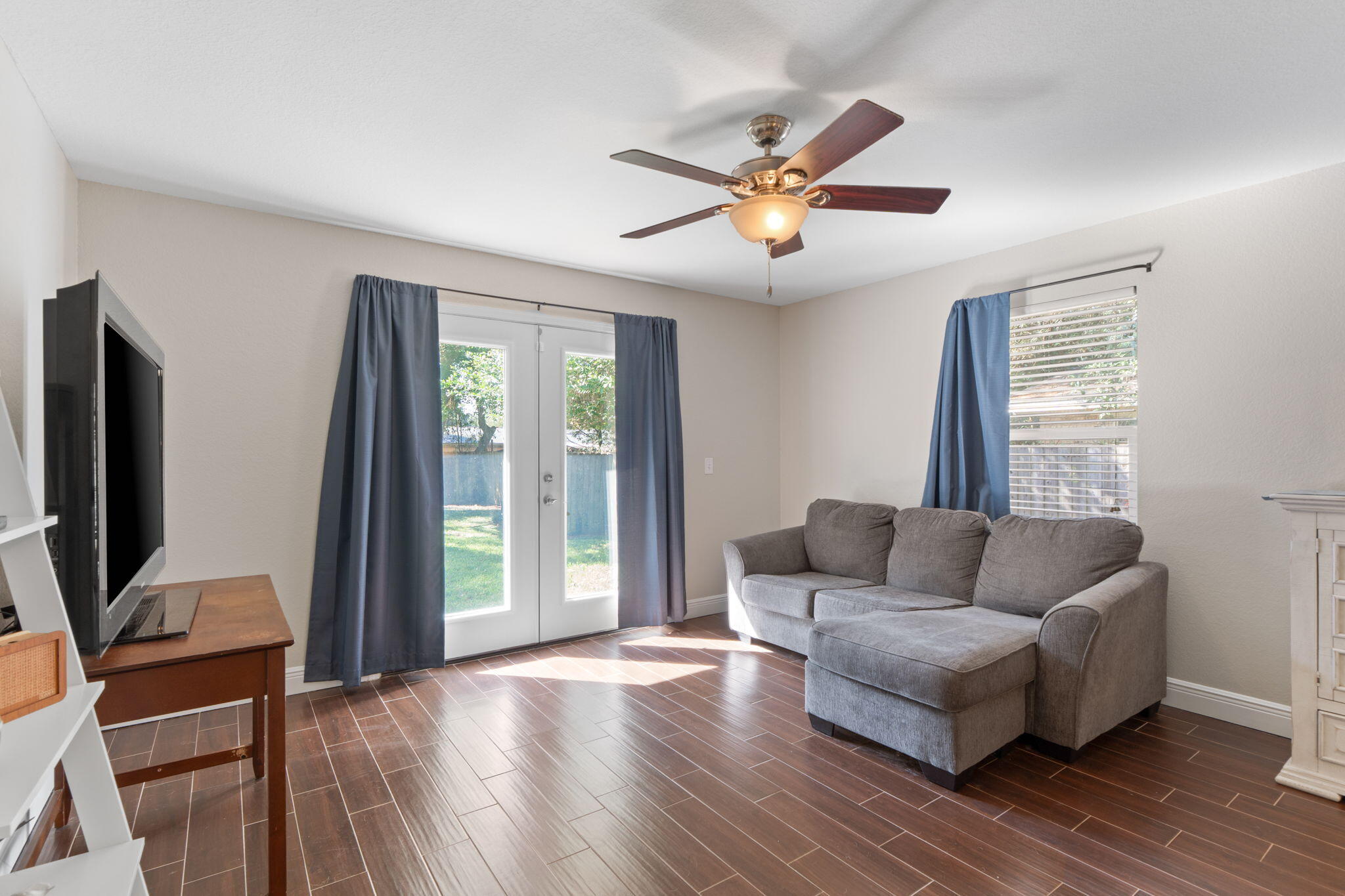 Poquito Bayou - Residential