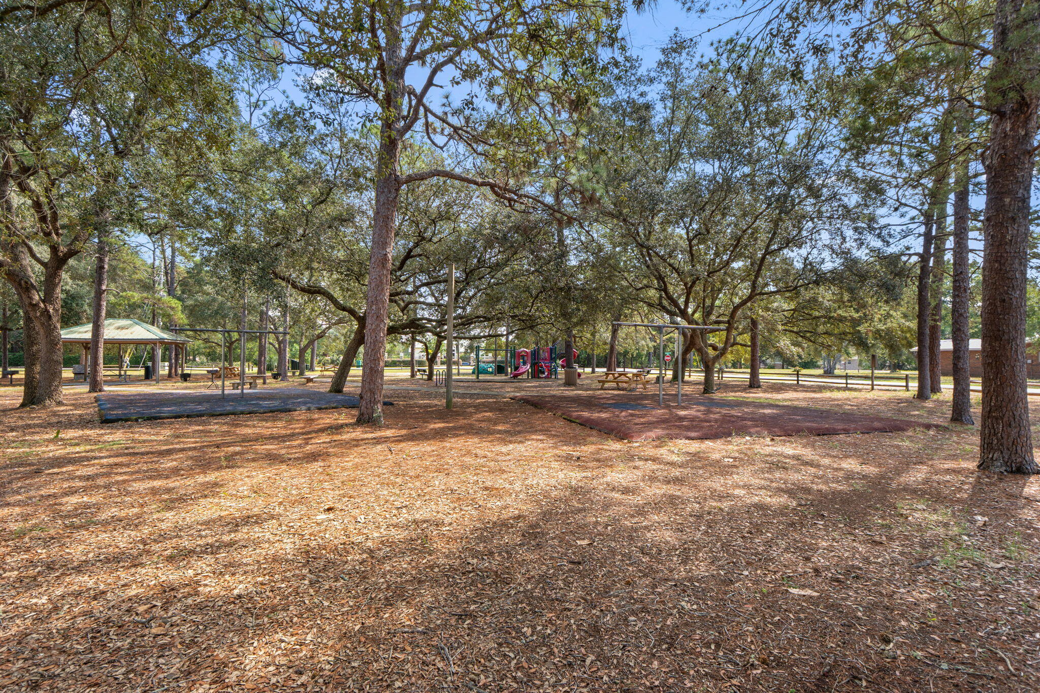 Poquito Bayou - Residential