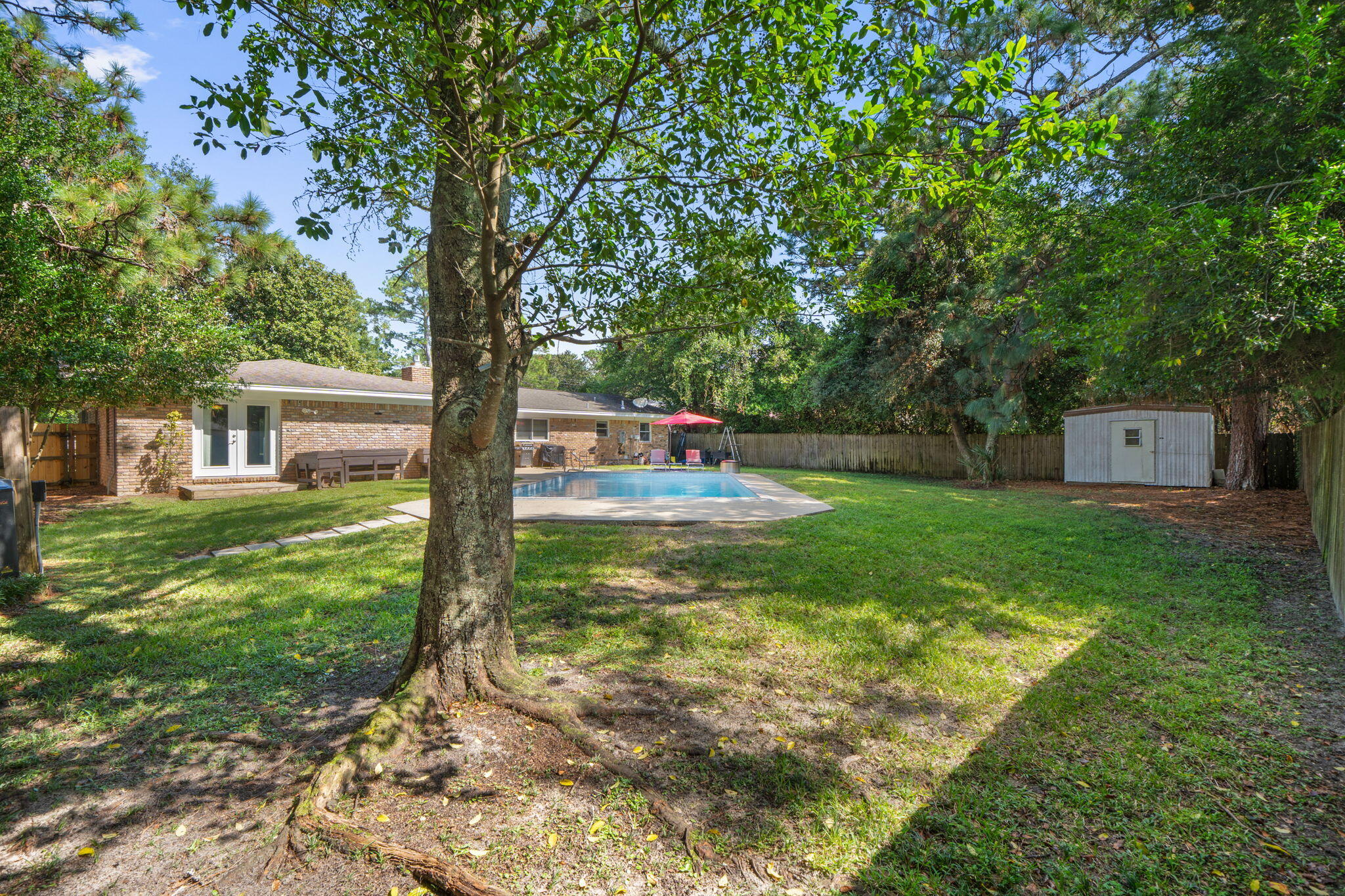 Poquito Bayou - Residential