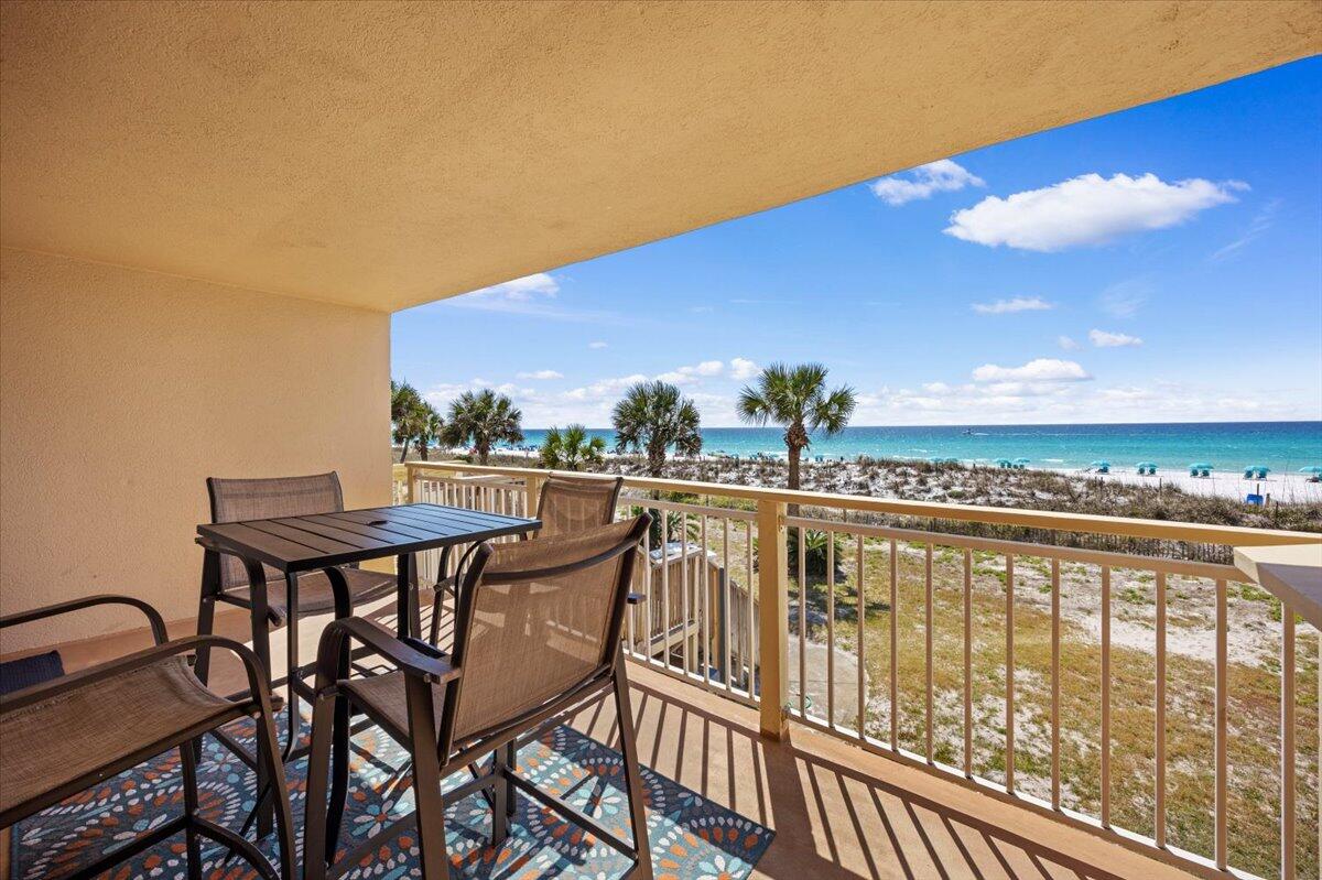 ISLAND MIST - Residential