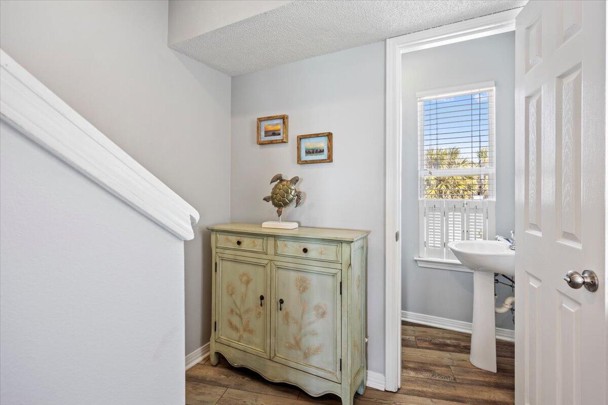 ISLAND MIST - Residential