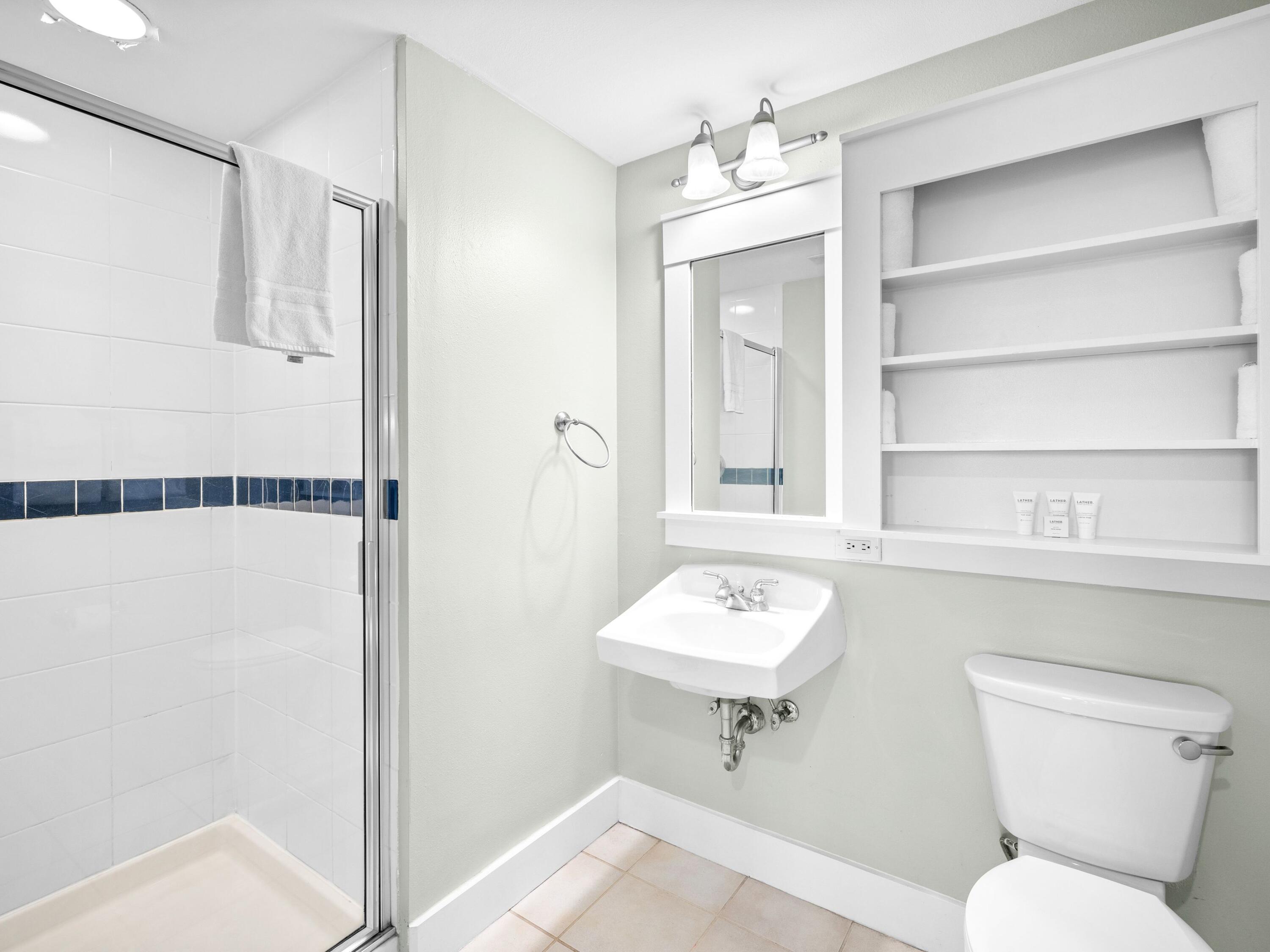 OBSERVATION POINT - Residential