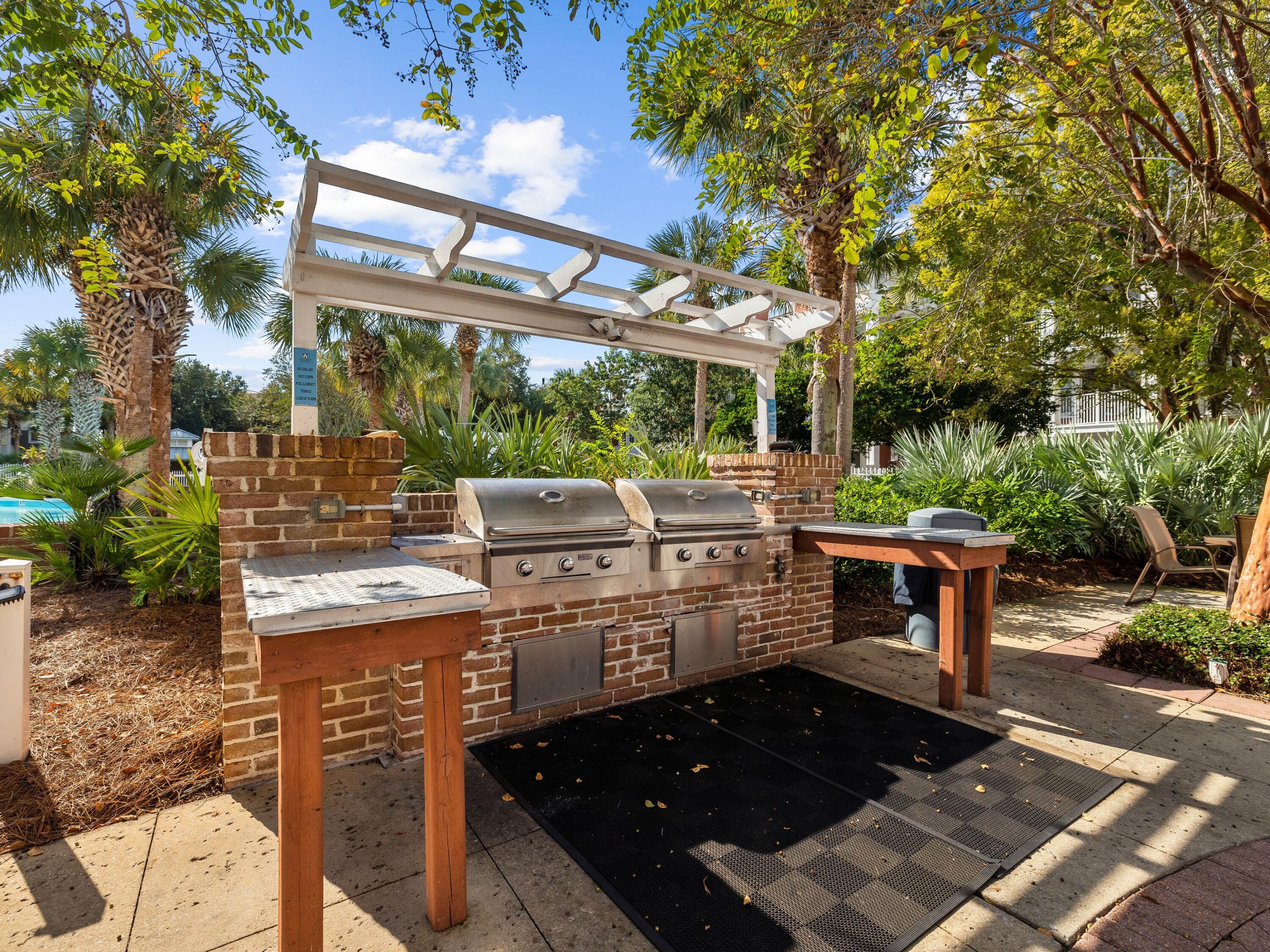 OBSERVATION POINT - Residential