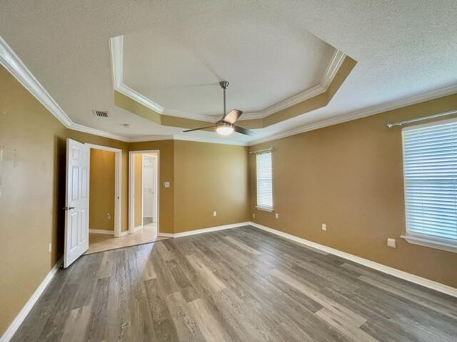 LA FONTAINE - Residential Lease